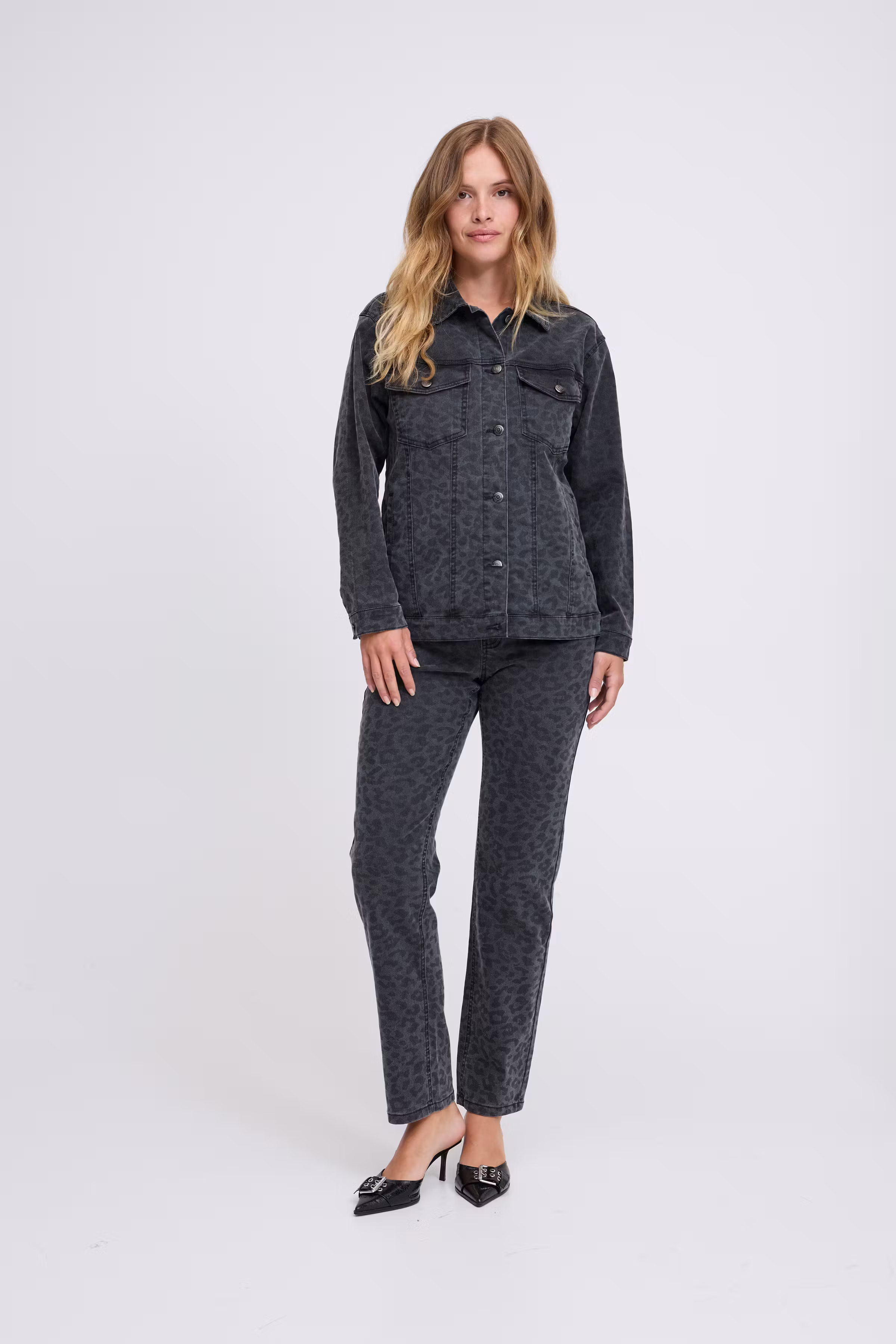 PXJANNAH Denimjakke LOCATION NONE 50208791-205027