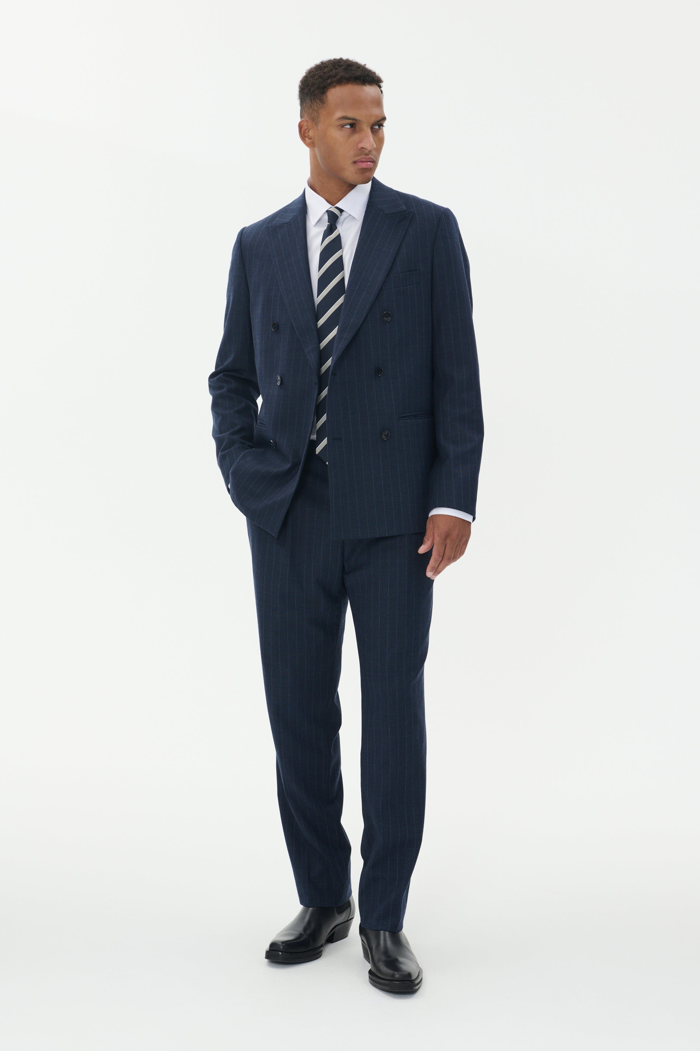 MAgaret Blazer LOOKBOOK FRONT 30208684-194011