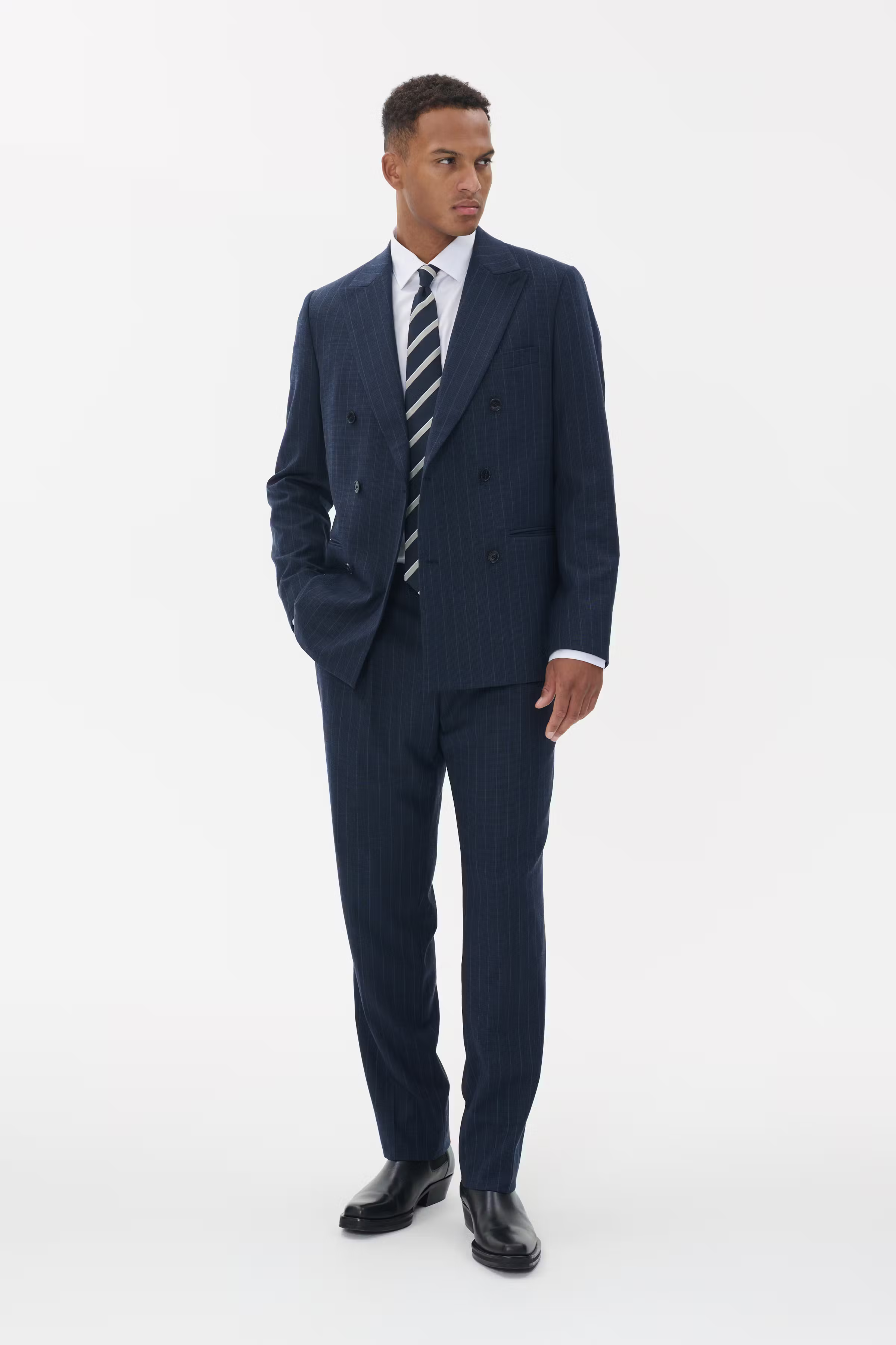 MAgaret Blazer LOOKBOOK FRONT 30208684-194011