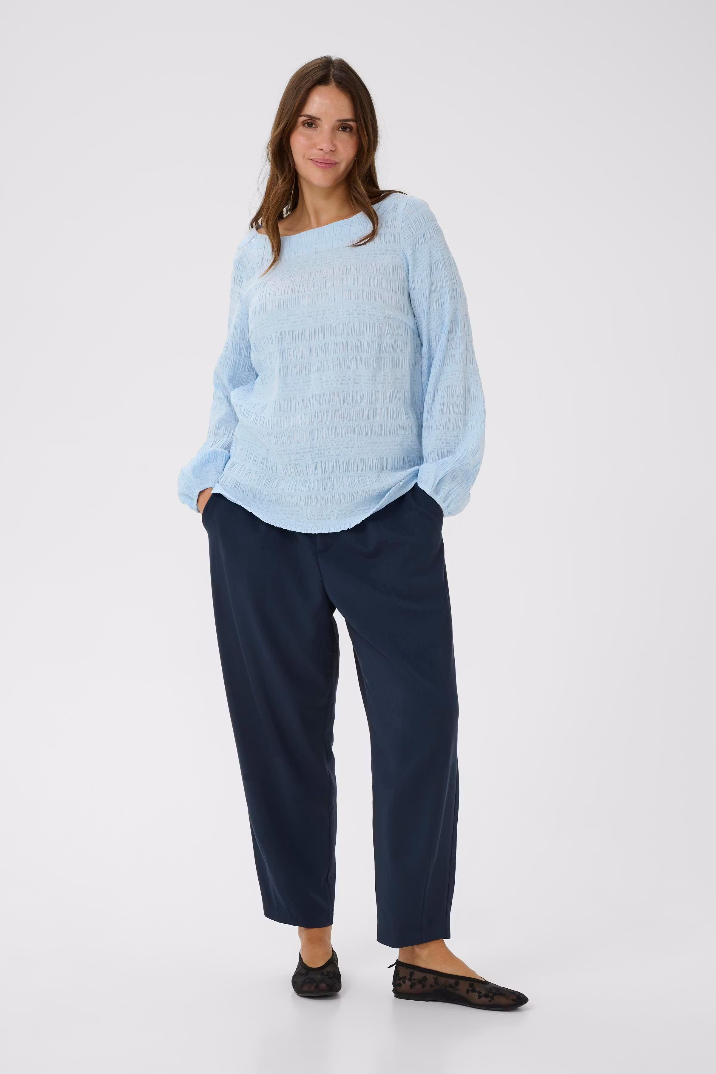 KCjourtney Bluse LOOKBOOK FRONT 10584027-144005