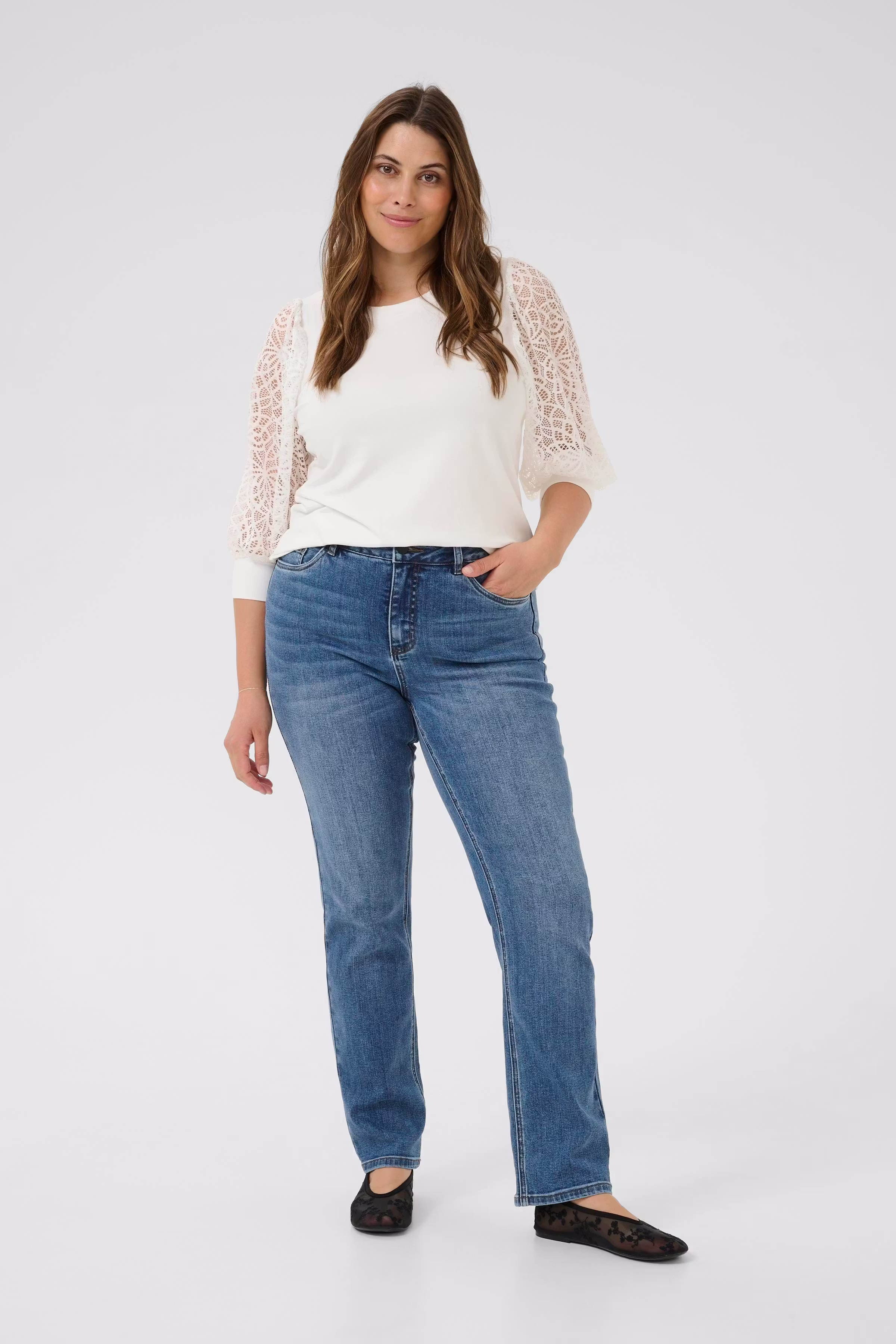 KCdina Jeans LOOKBOOK FRONT 10583961-102272