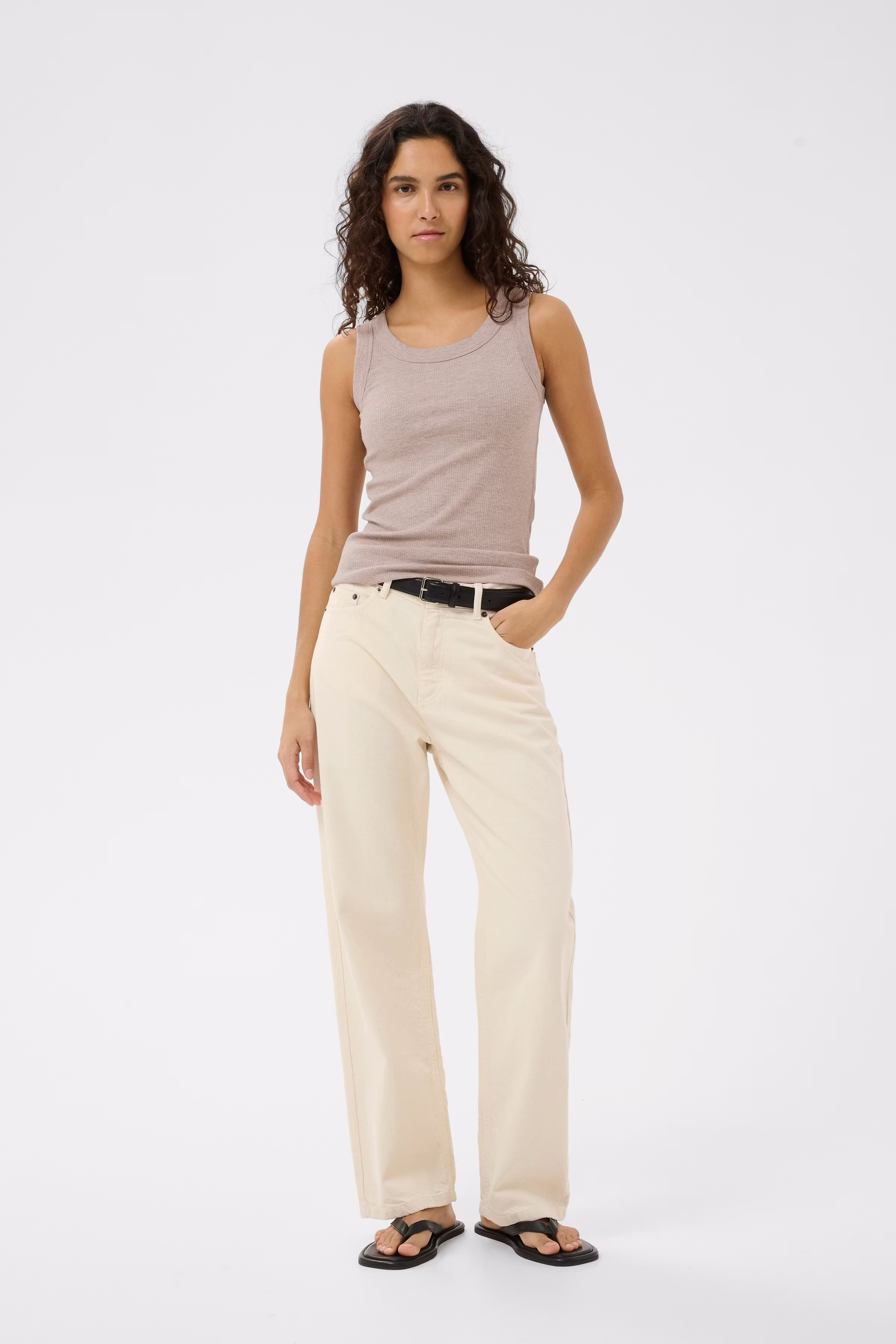 DagnaIW Top LOOKBOOK FRONT 30106863-1545031