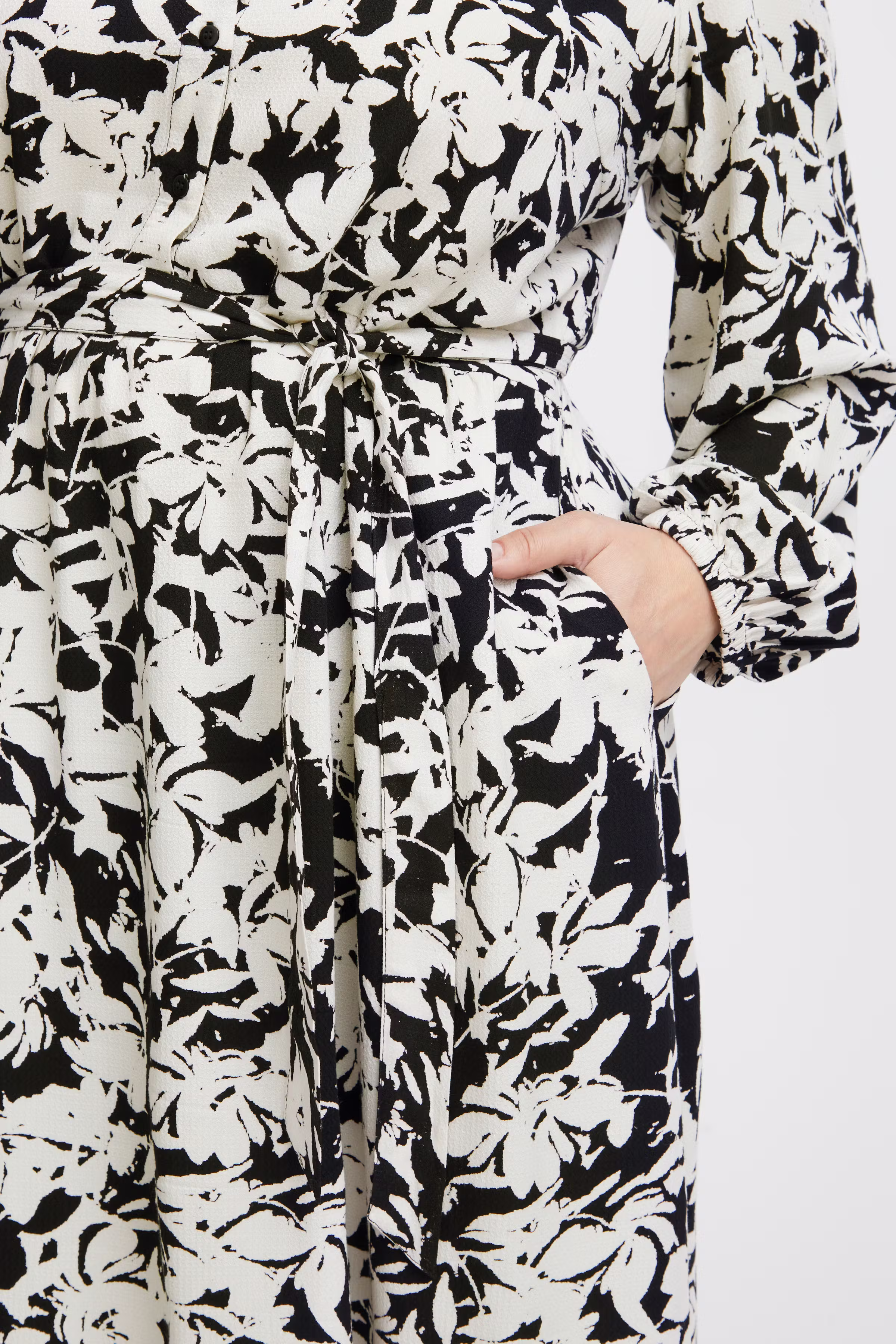 Kjole LOOKBOOK DETAIL 20612605-202203