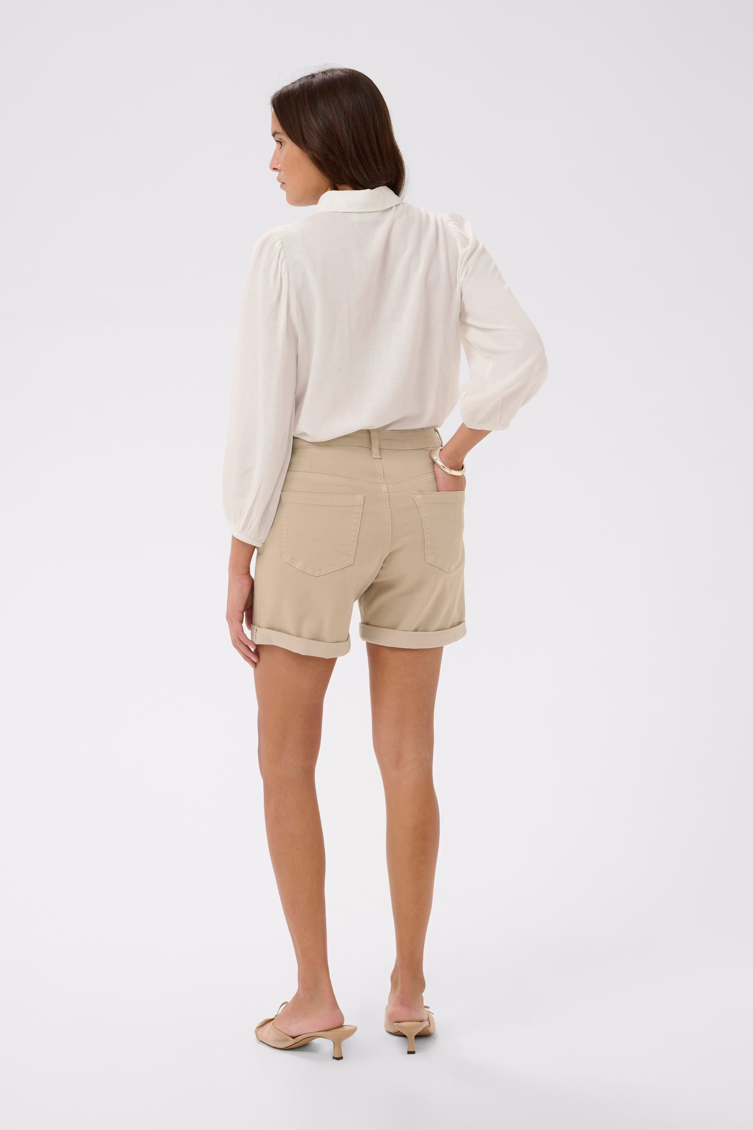 KAzelina Shorts LOOKBOOK BACK 10506524-151305