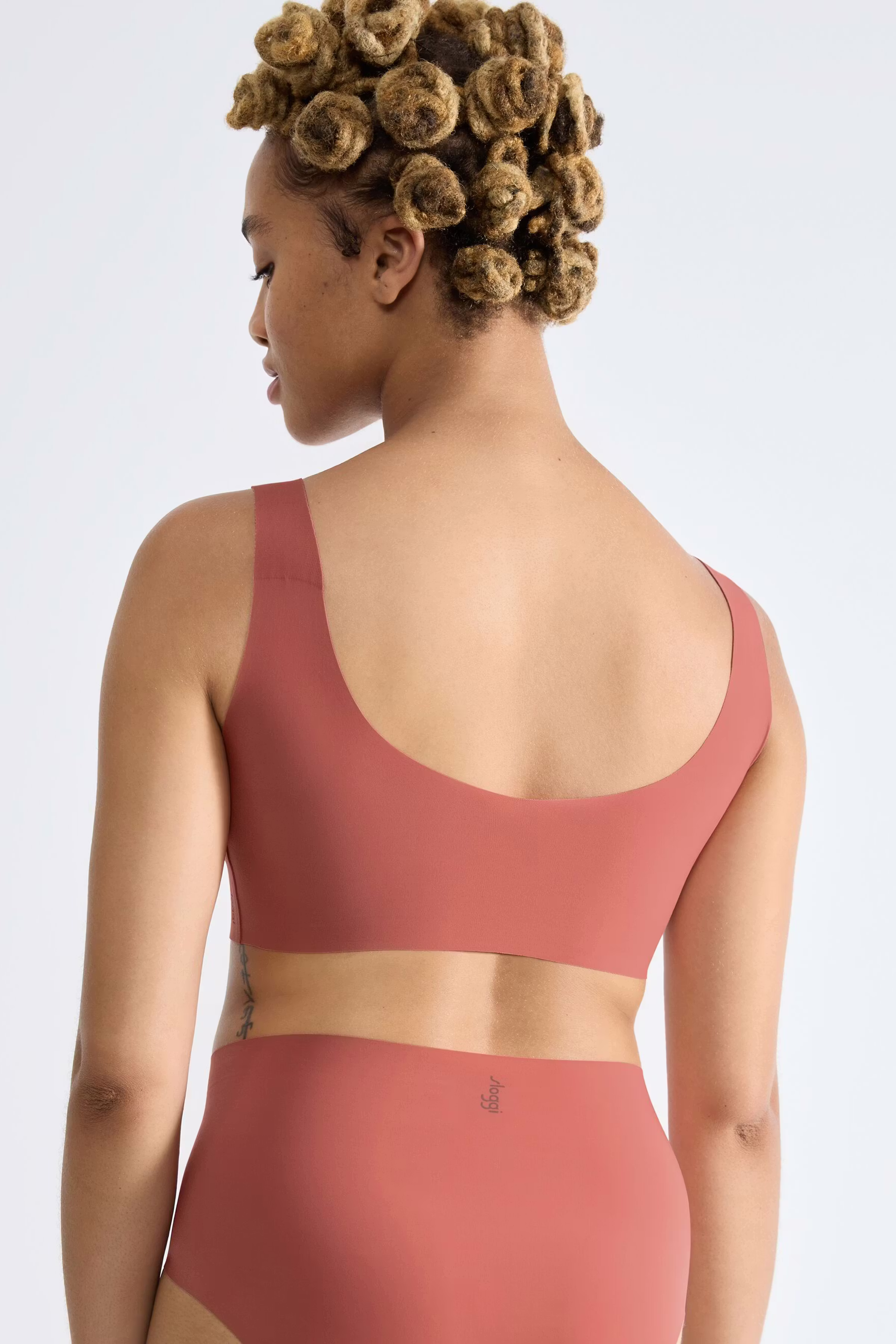 sloggiZERO-Feel Bra LOOKBOOK BACK 40551603-400857