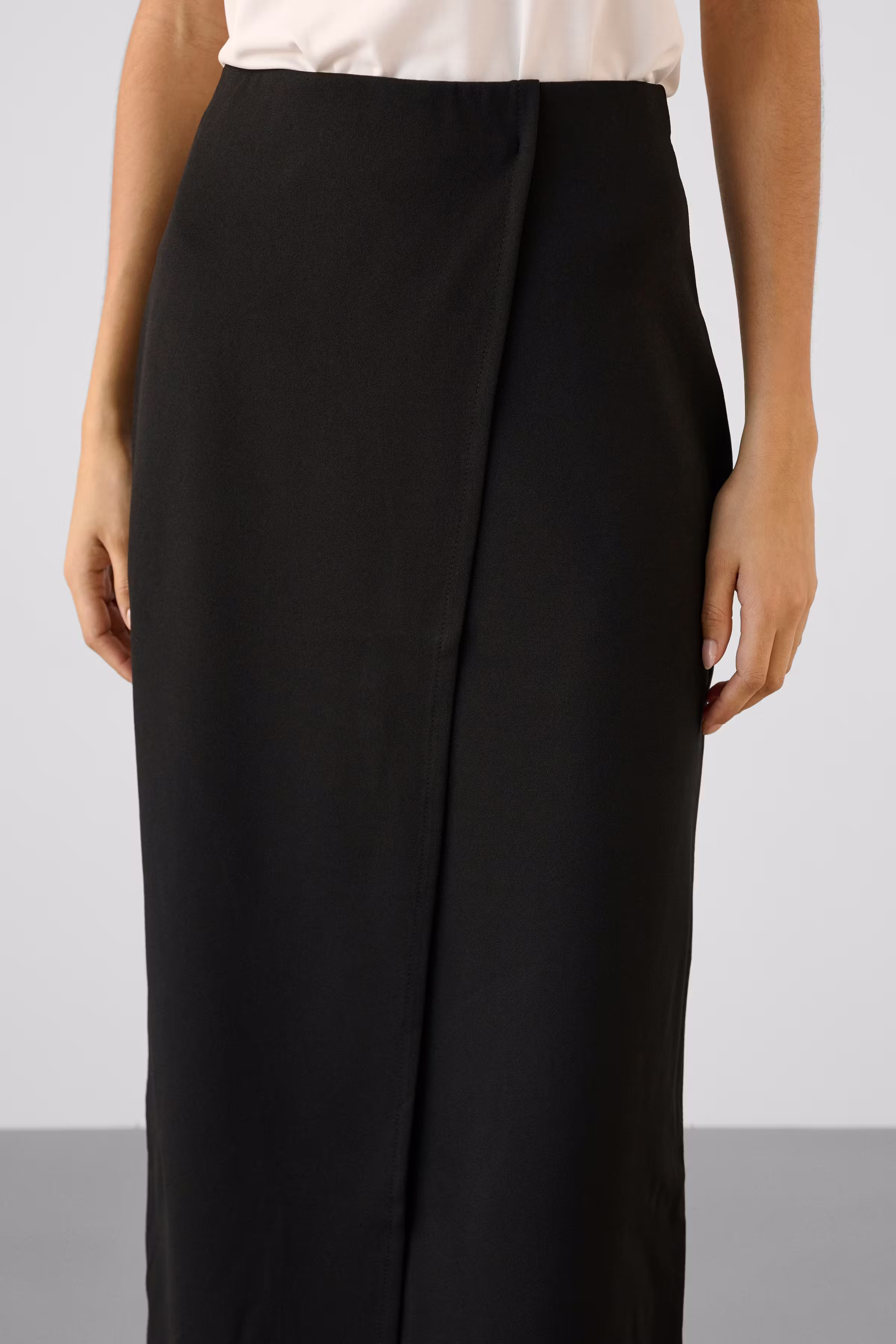 SLBea Skirt LOOKBOOK DETAIL 30407315-194008