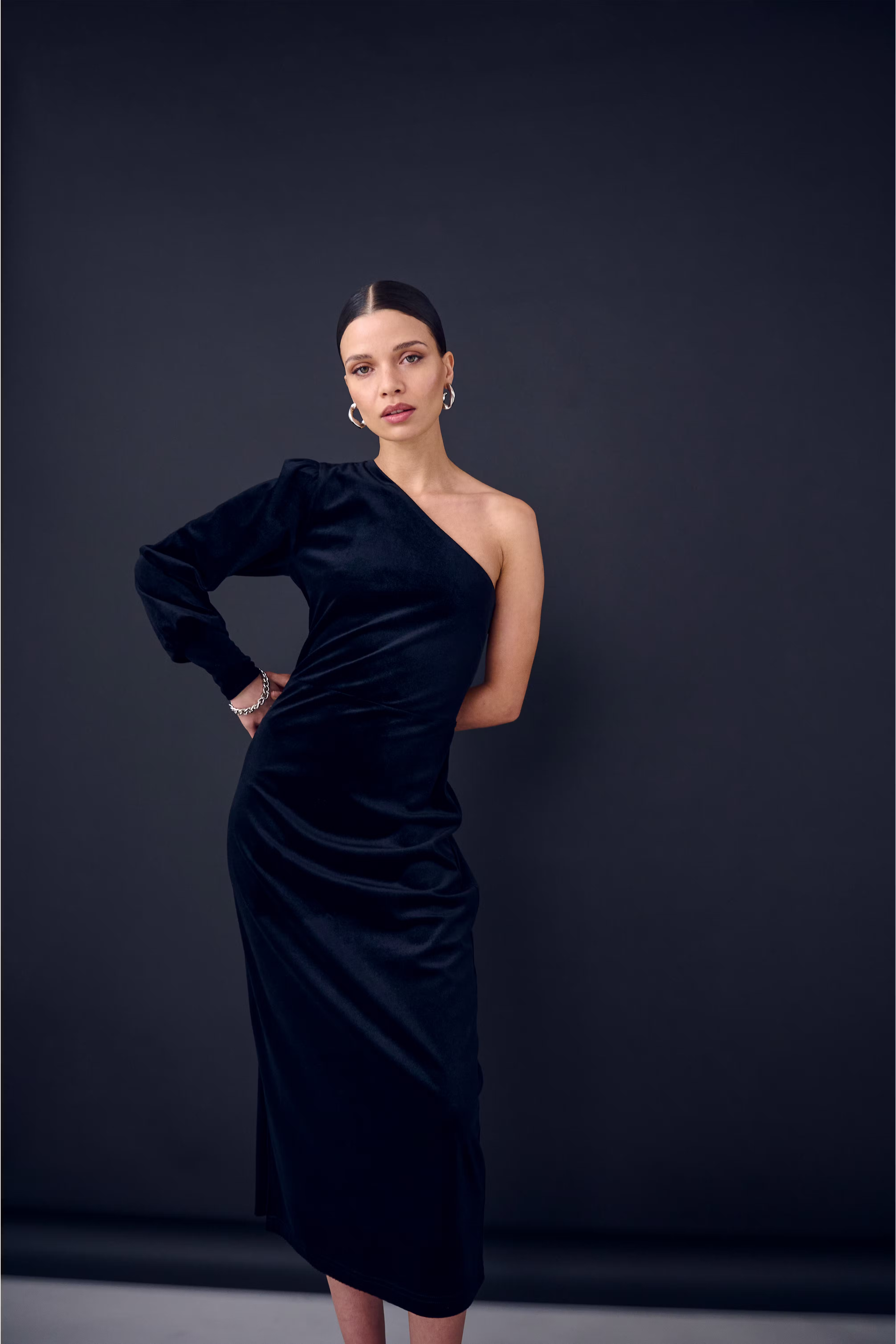 KAkelly Kjole LOCATION NONE 10508104-100121