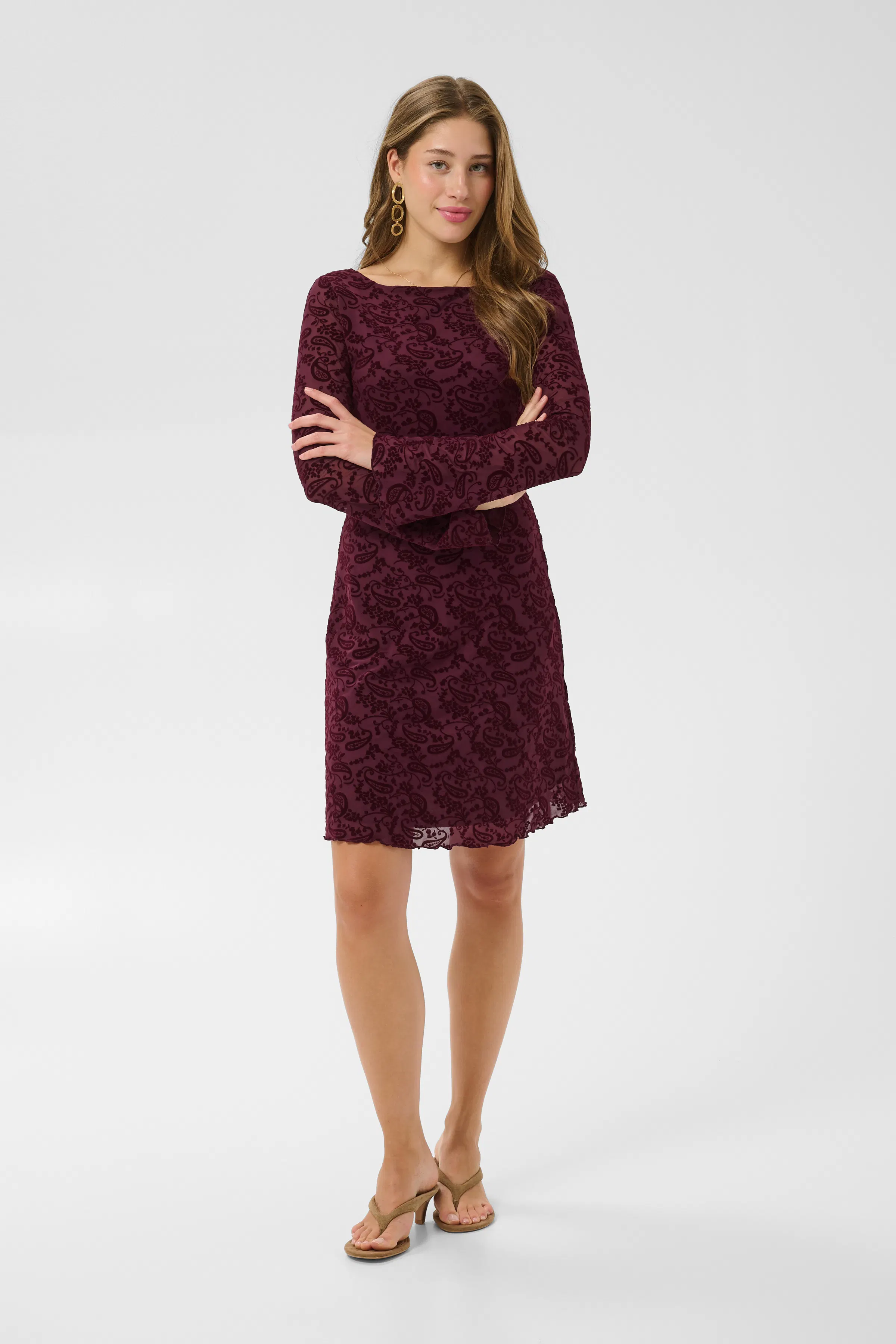 CRTine Robe LOOKBOOK FRONT 10615937-191522