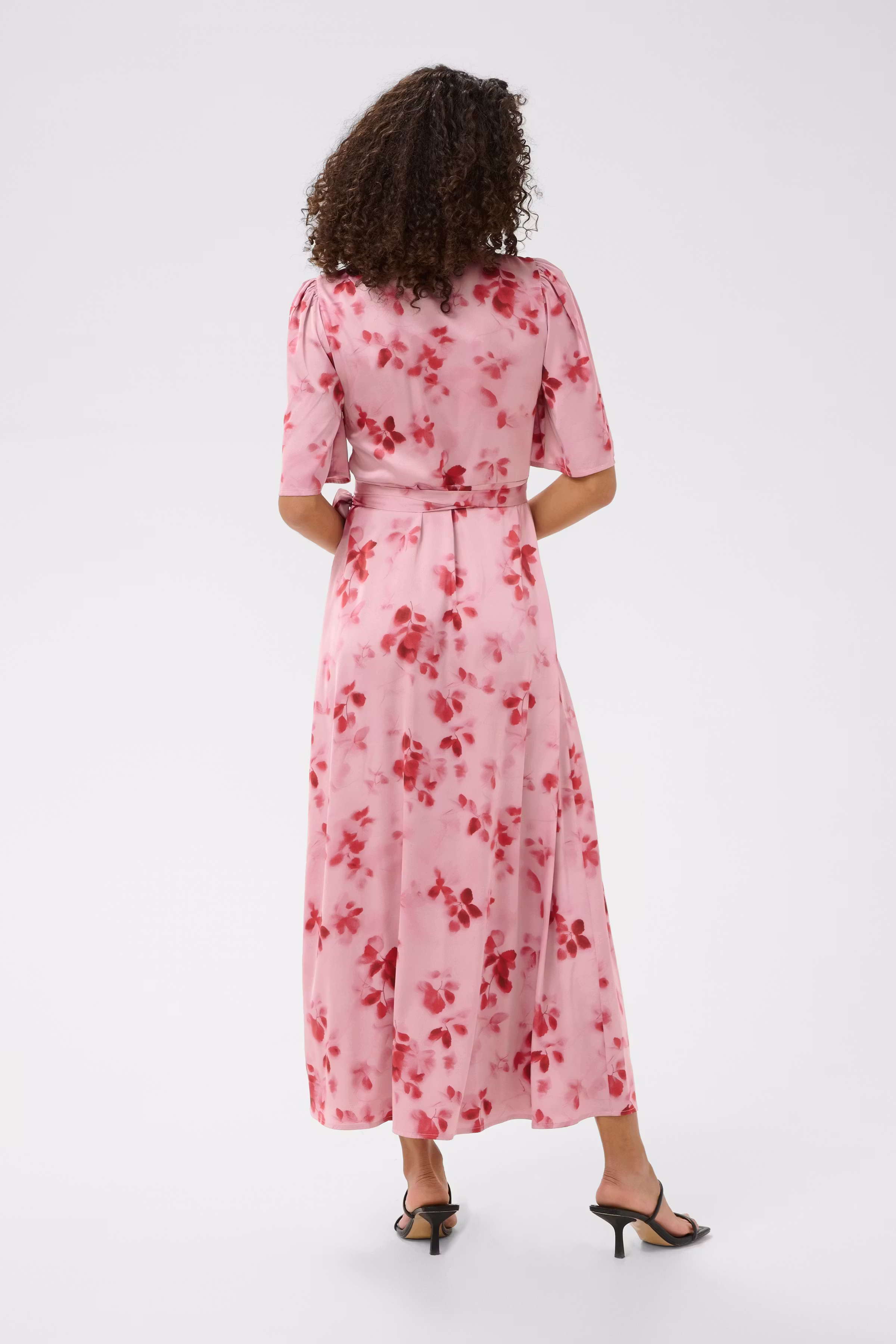 KAsadie Kleid LOOKBOOK BACK 10512165-109837