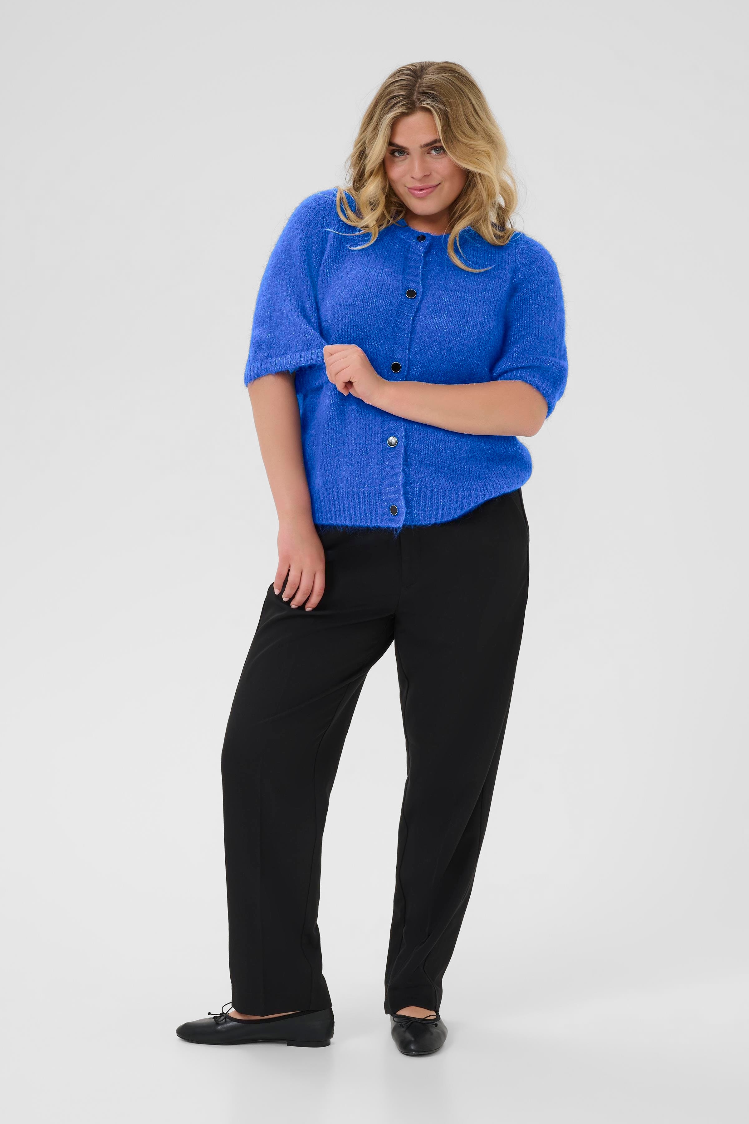 KCemilia Cardigan LOOKBOOK FRONT 10583437-193952