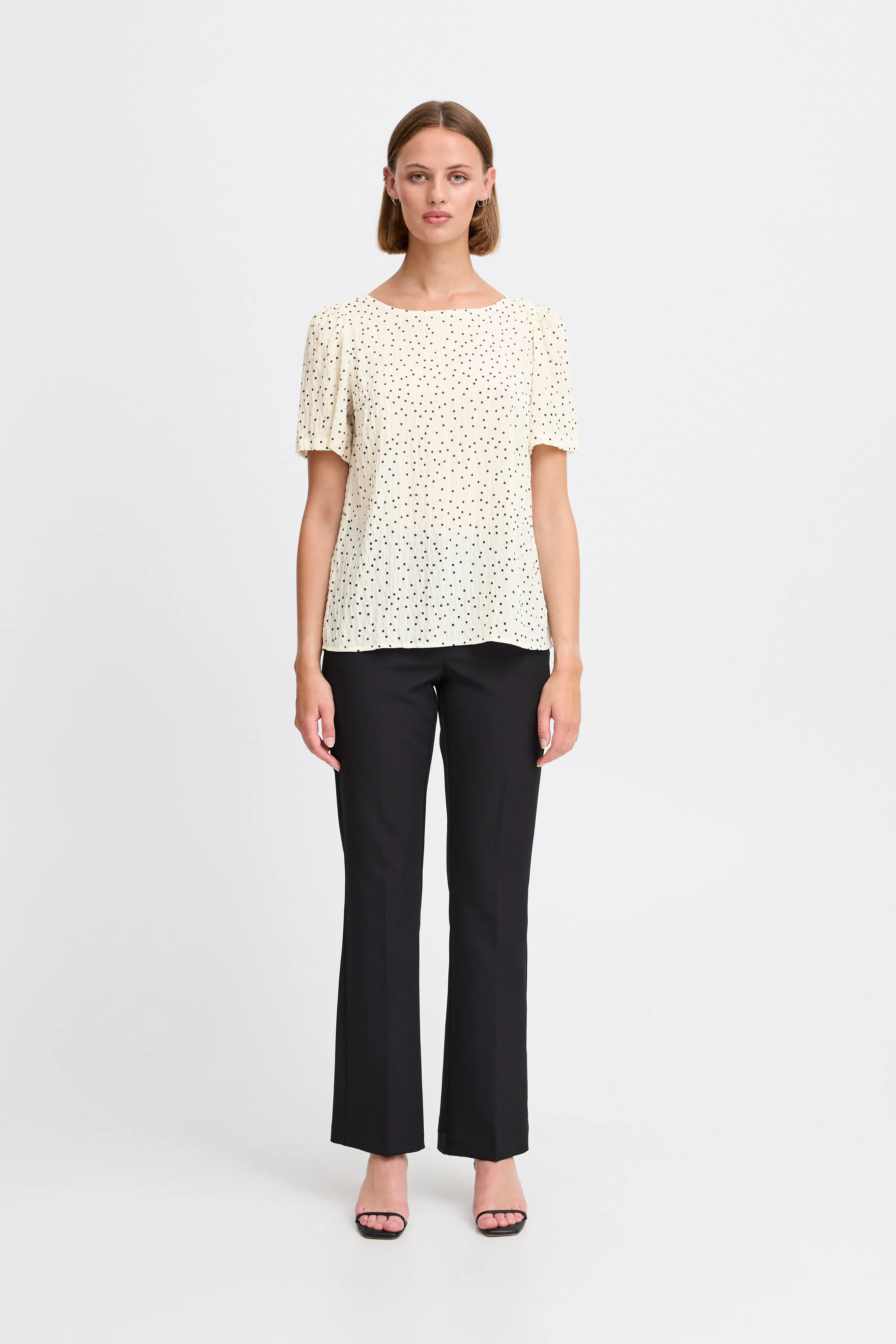 IXMONIKKA Blouse LOOKBOOK FRONT 20123558-124301