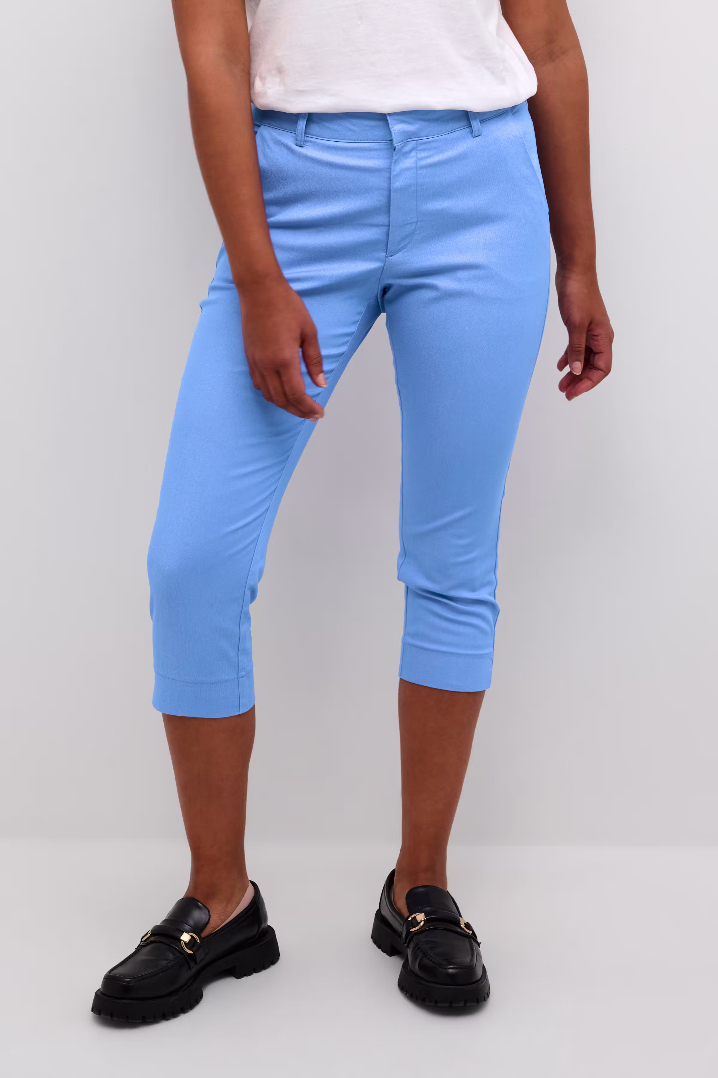 KAlea Bukser LOOKBOOK FRONT 10506815-174037