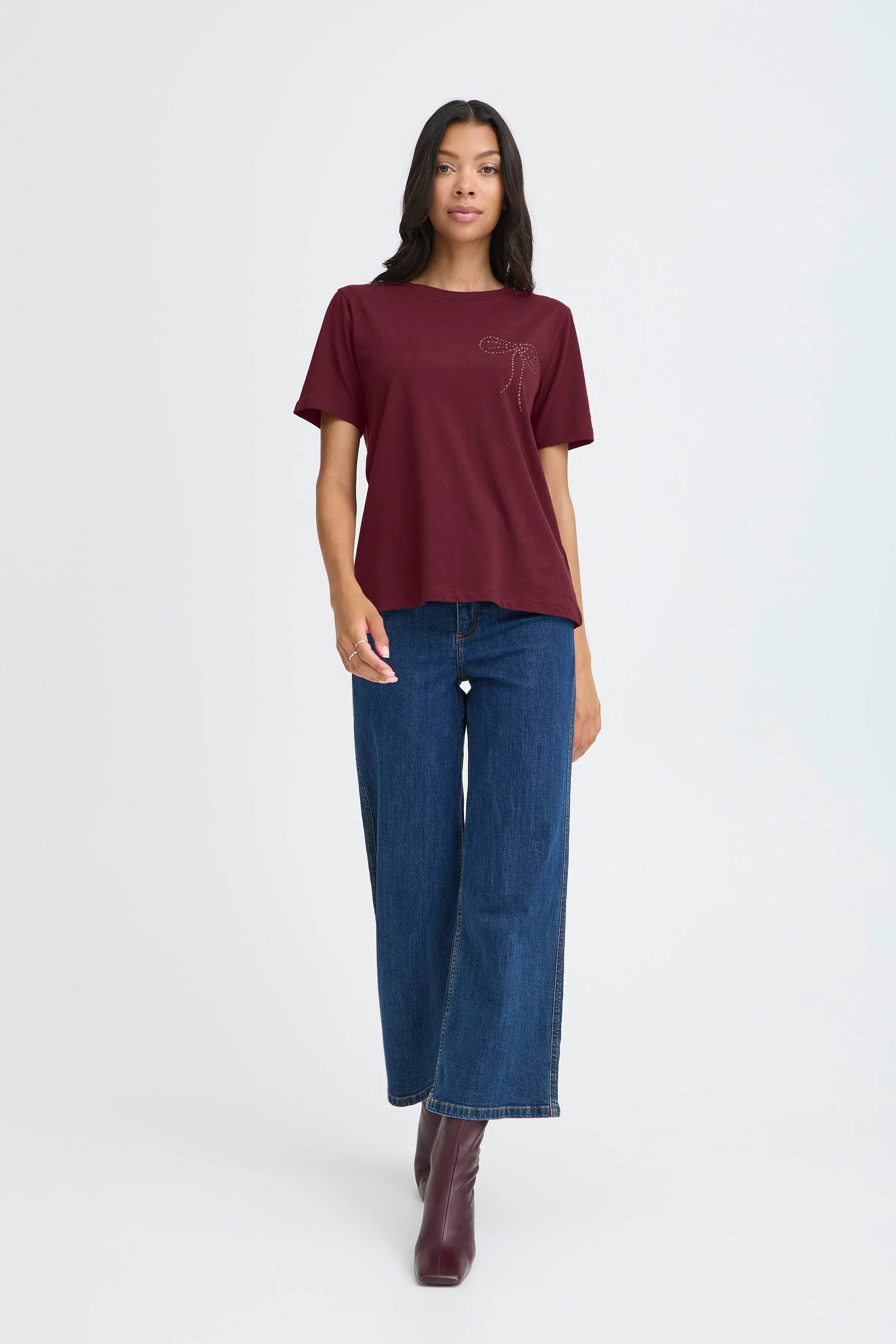 BYSELENE T-shirt LOOKBOOK FRONT 20816830-191627