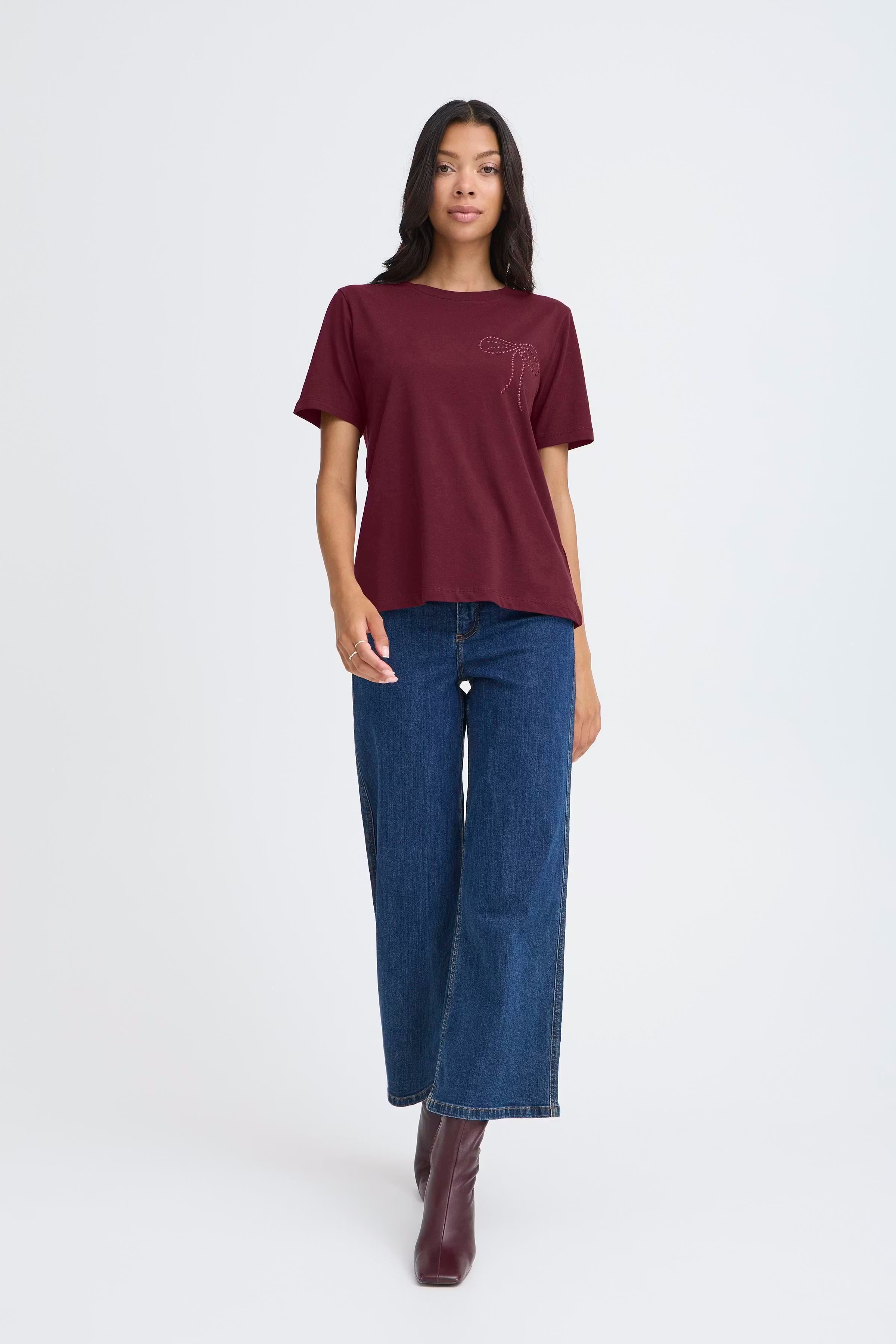 BYSELENE T-shirt LOOKBOOK FRONT 20816830-191627