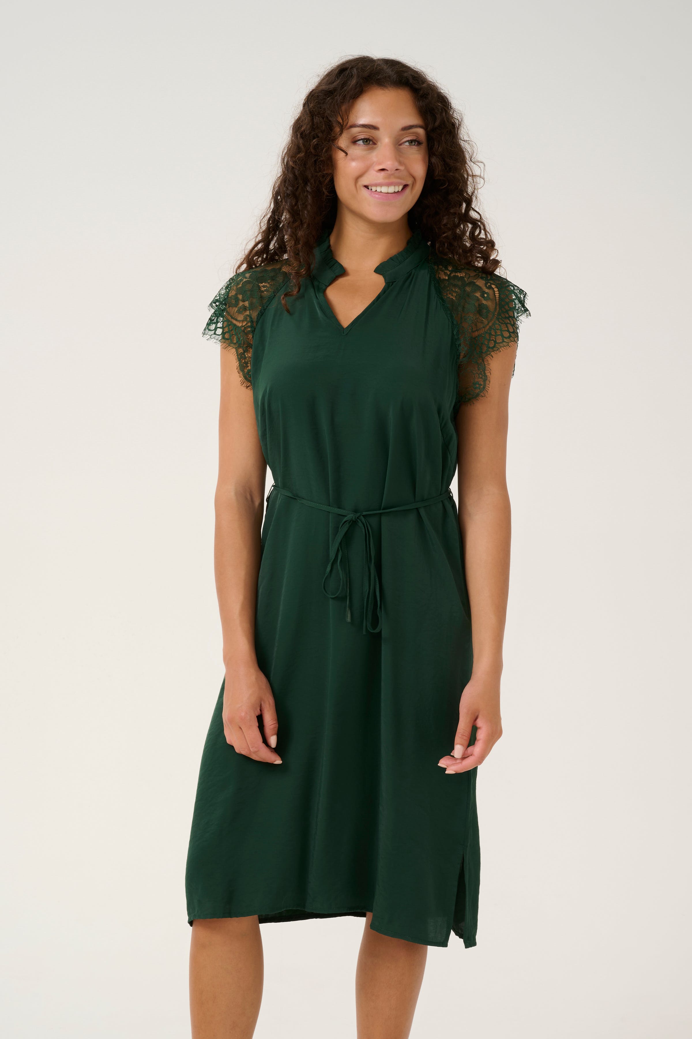 CRNola Kleid LOOKBOOK FRONT 10613028-195320