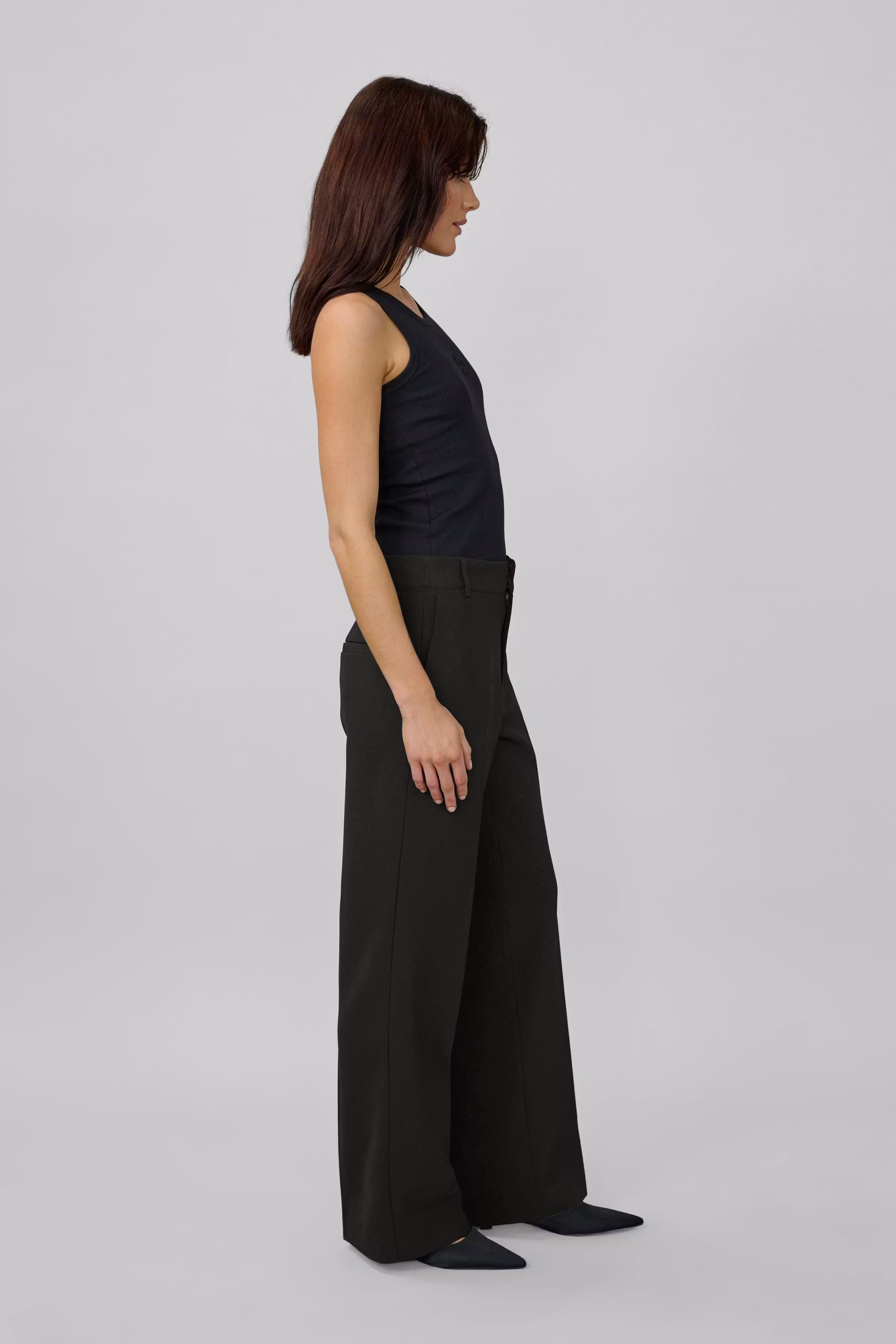 29 THE TAILORED PANT LOOKBOOK DETAIL 10703972-100031