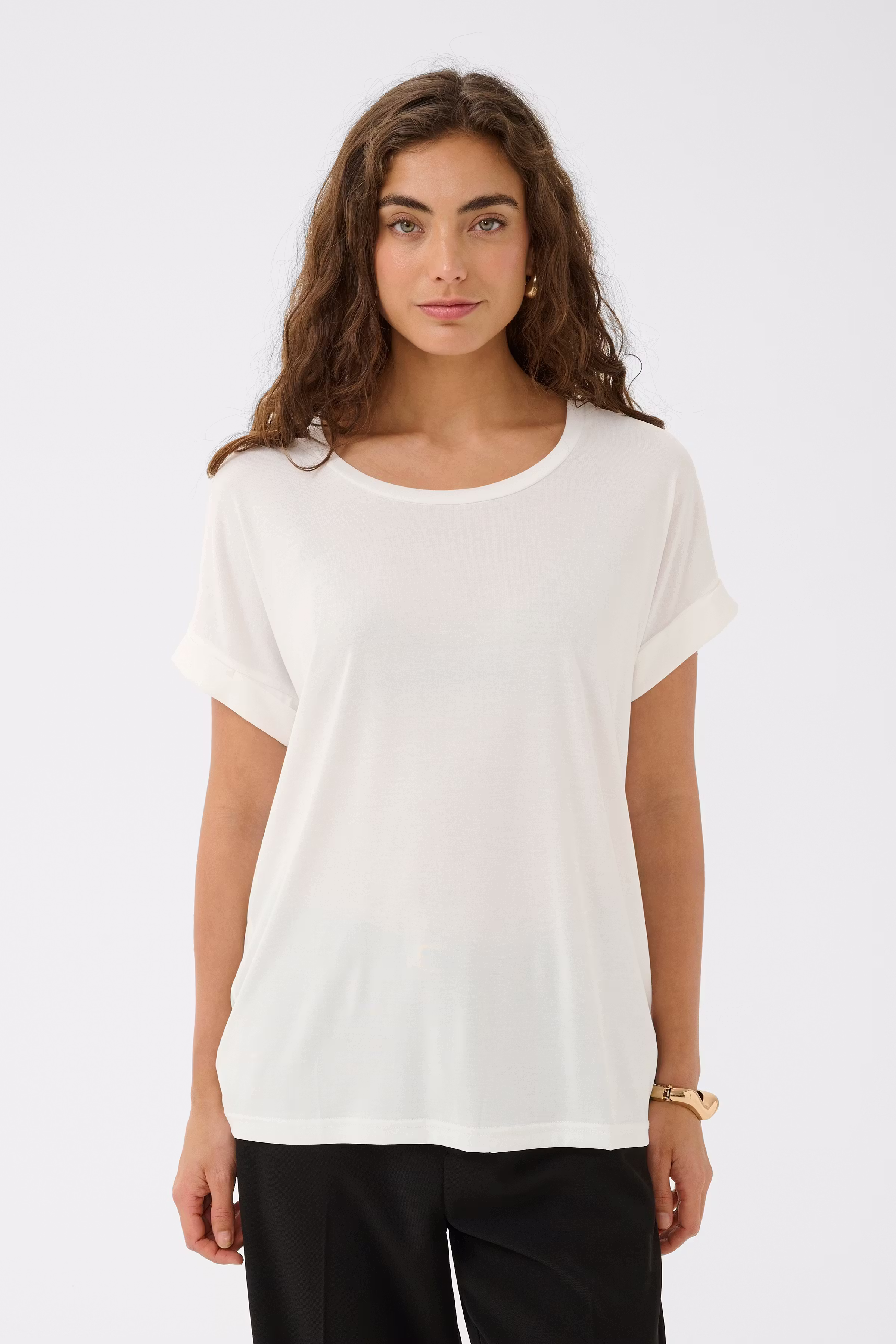 Kajsa T-shirt LOOKBOOK FRONT 50103468-5102104