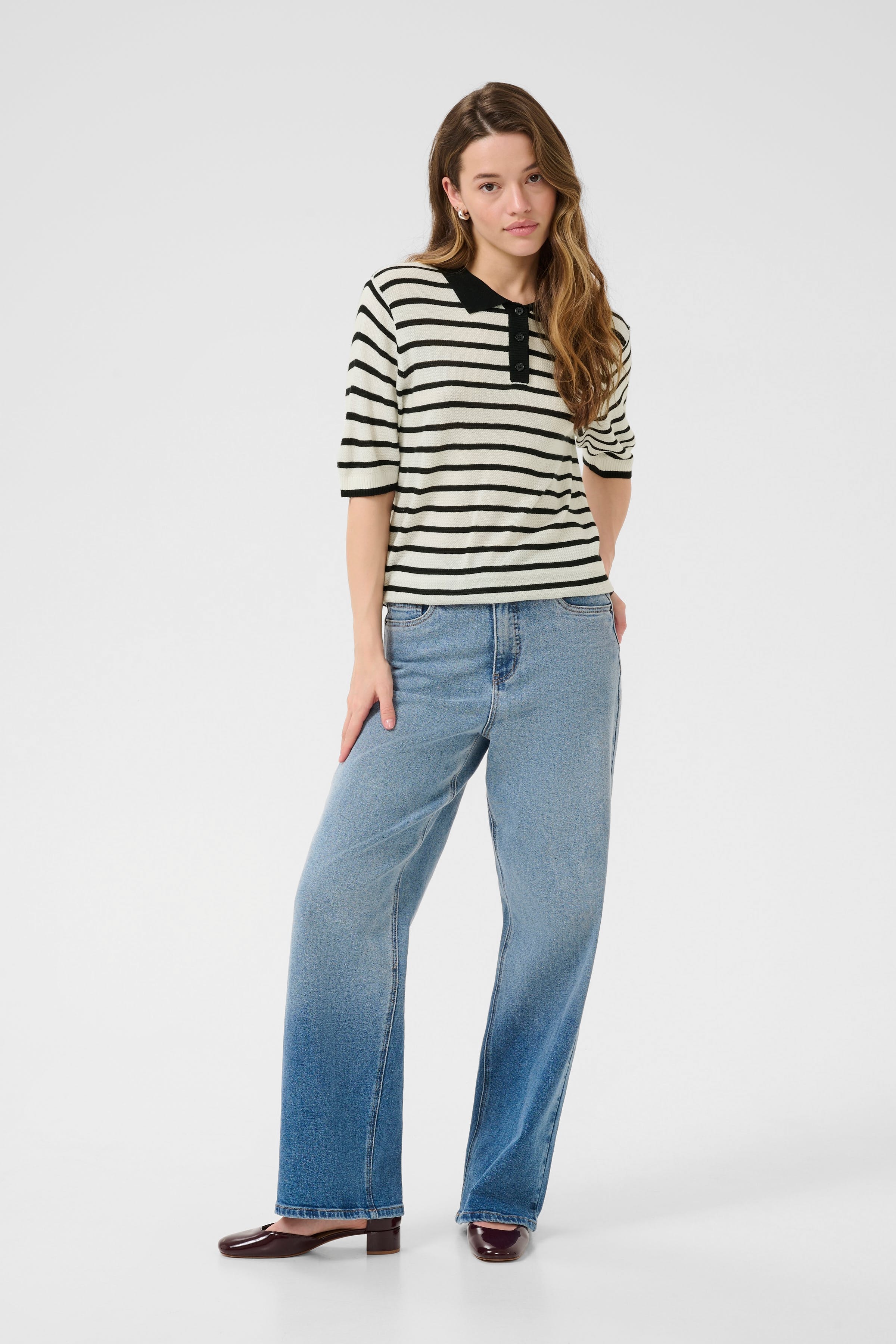 KAamalia Pullover LOOKBOOK FRONT 10510176-107774