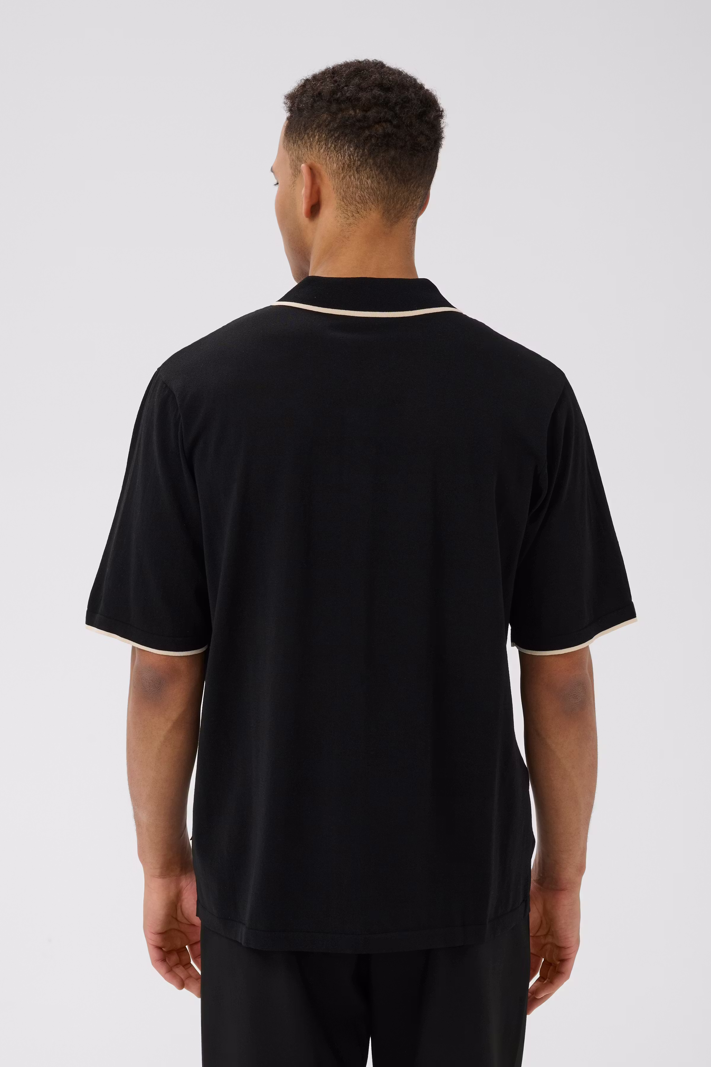 MApolomin Shirt LOOKBOOK BACK 30208965-300275