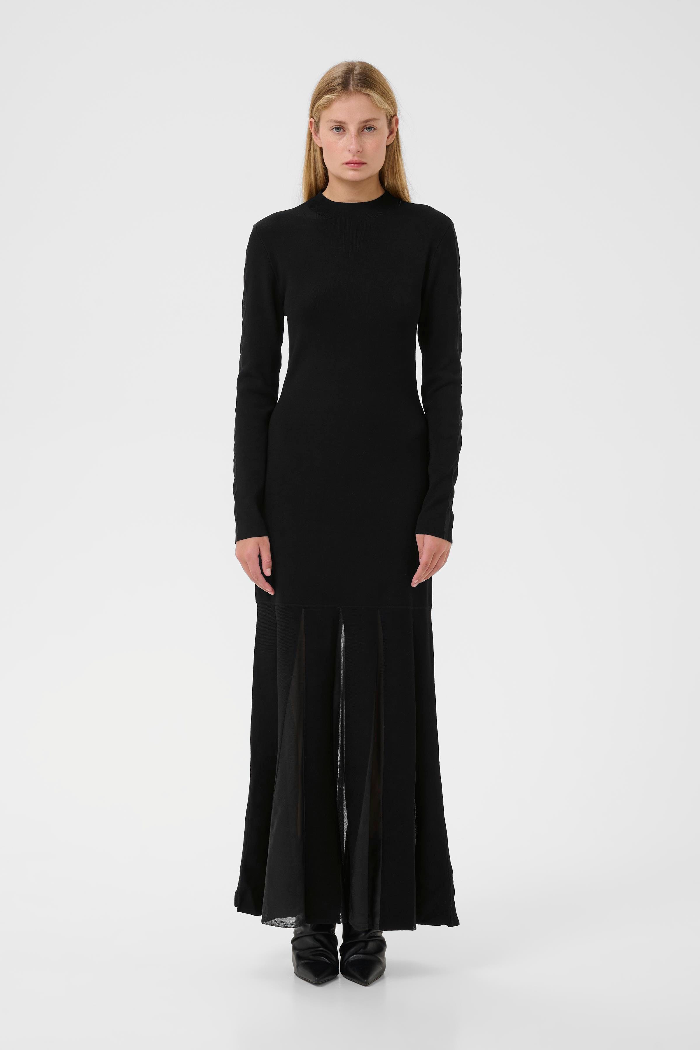 GZthiya Dress LOOKBOOK FRONT 10910585-100017