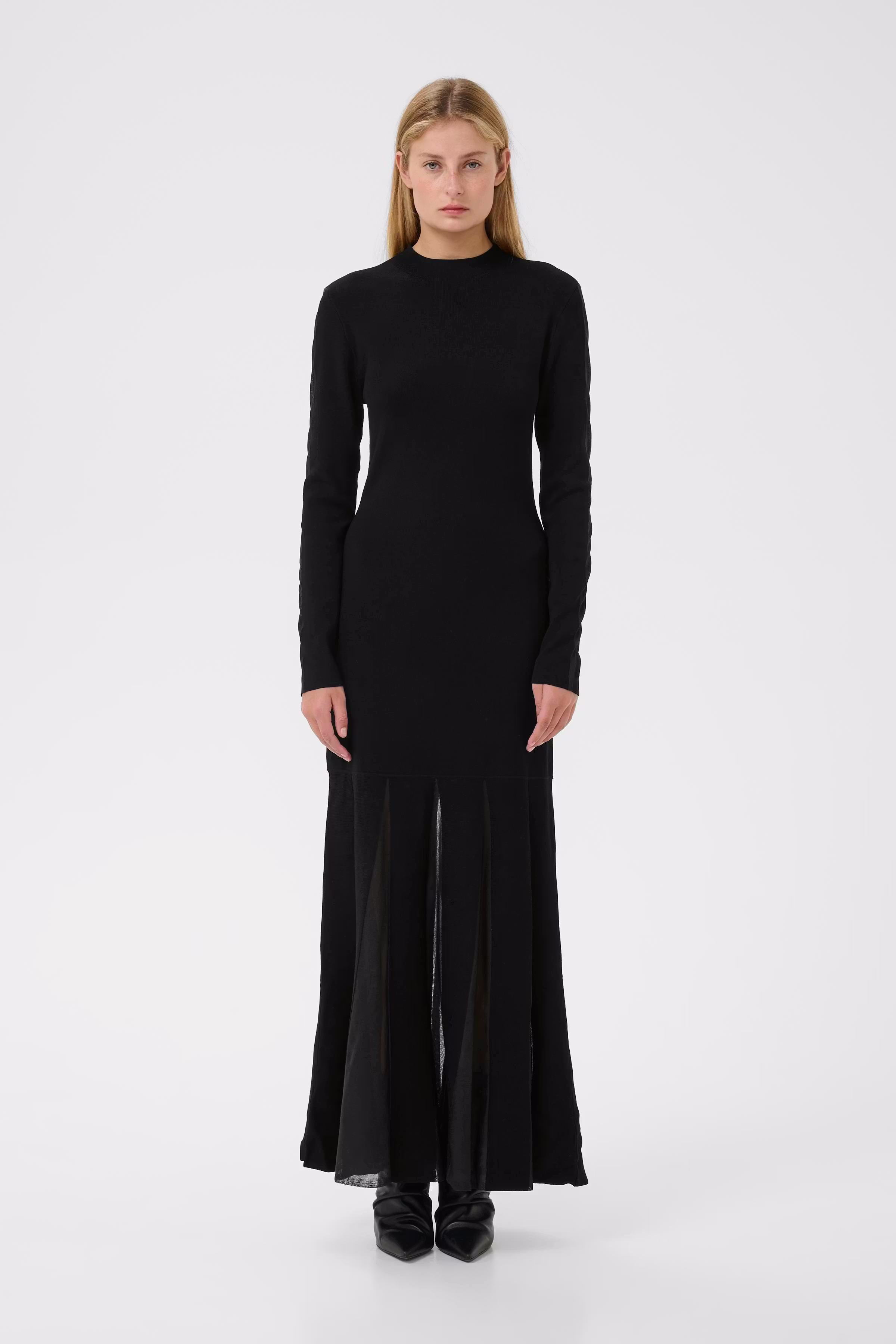 GZthiya Dress LOOKBOOK FRONT 10910585-100017