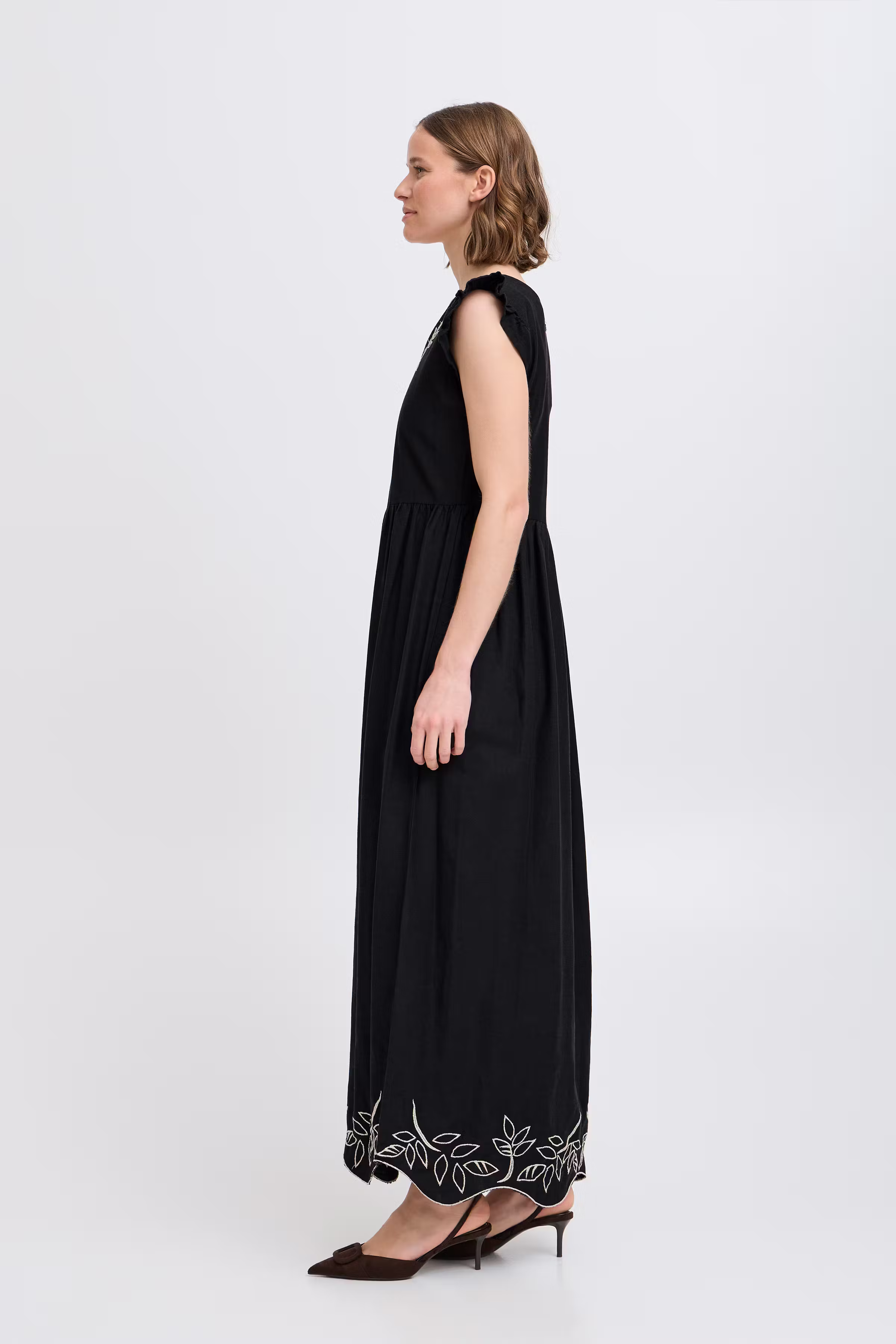 BYIBONO Kjole LOOKBOOK FRONT 20816794-200451