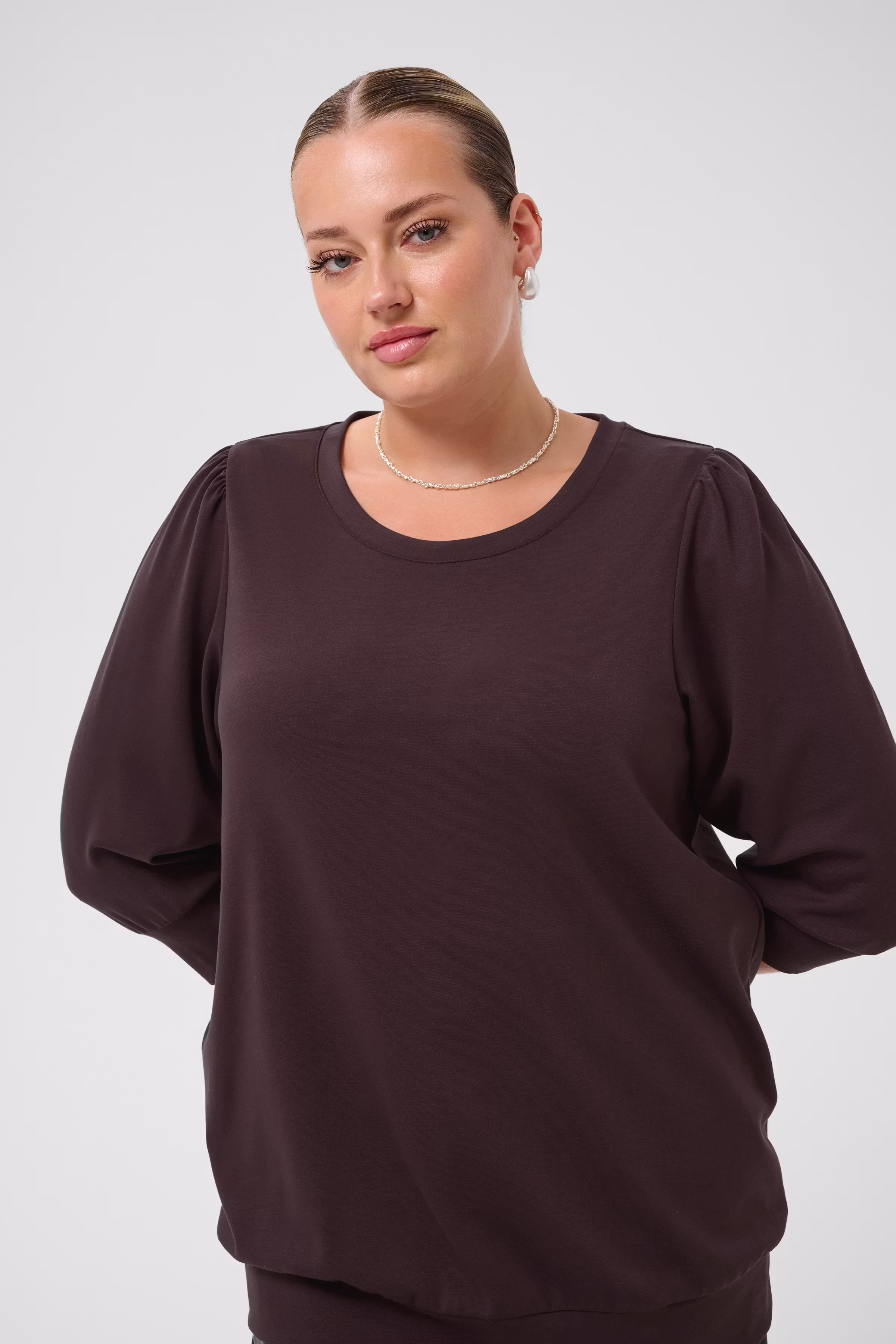 KCannia Sweatshirt LOOKBOOK DETAIL 10584423-191619