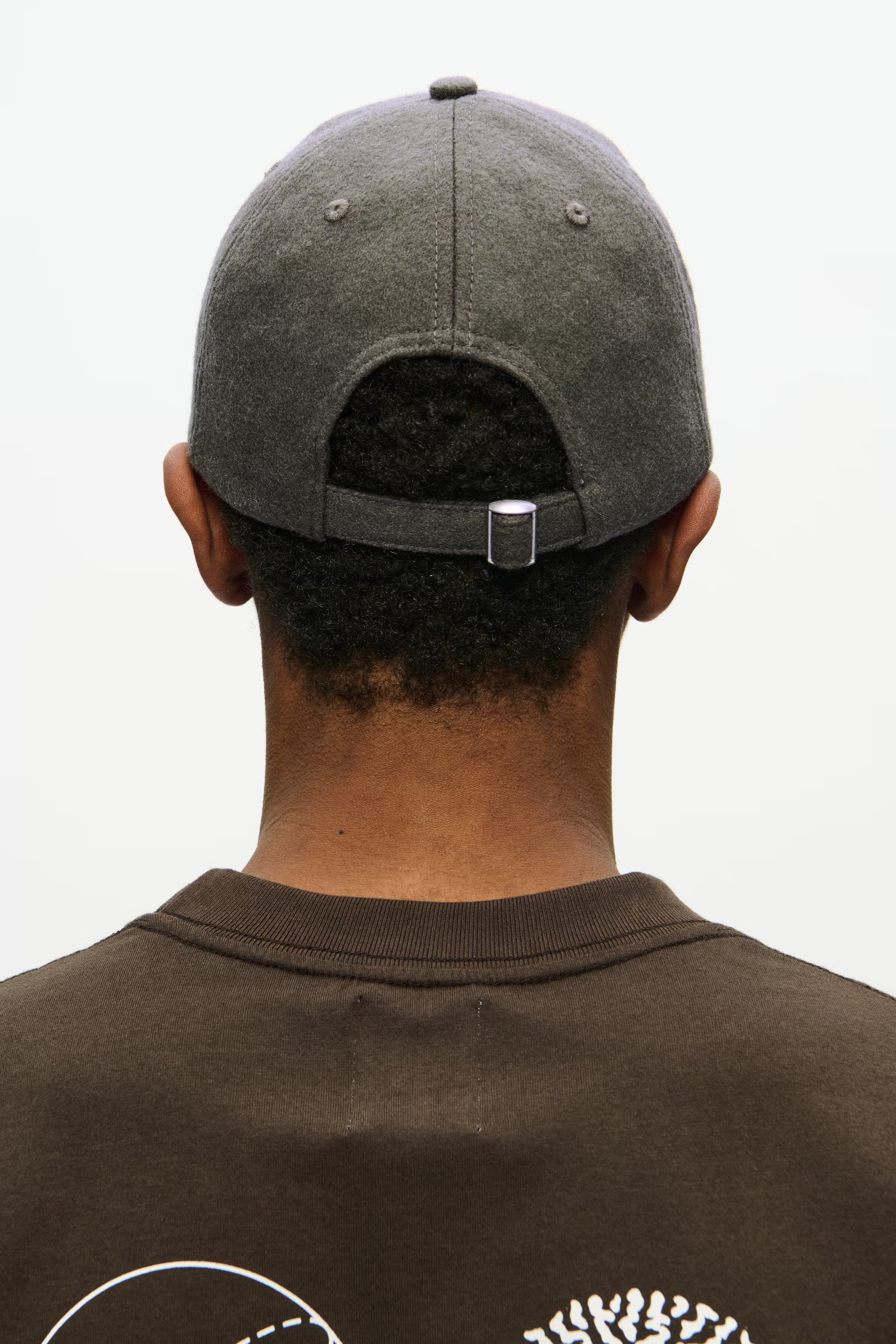 WWAA Cap LOOKBOOK DETAIL 30251593-180312