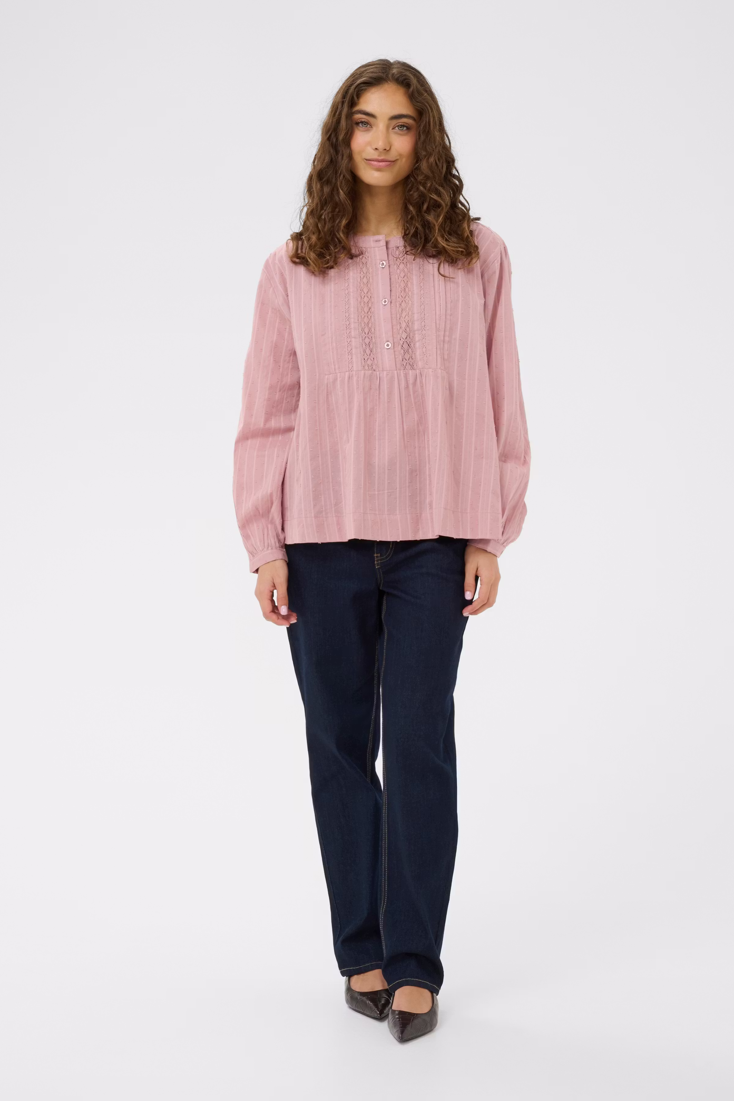 CUbirna Blouse LOOKBOOK FRONT 50112666-161806