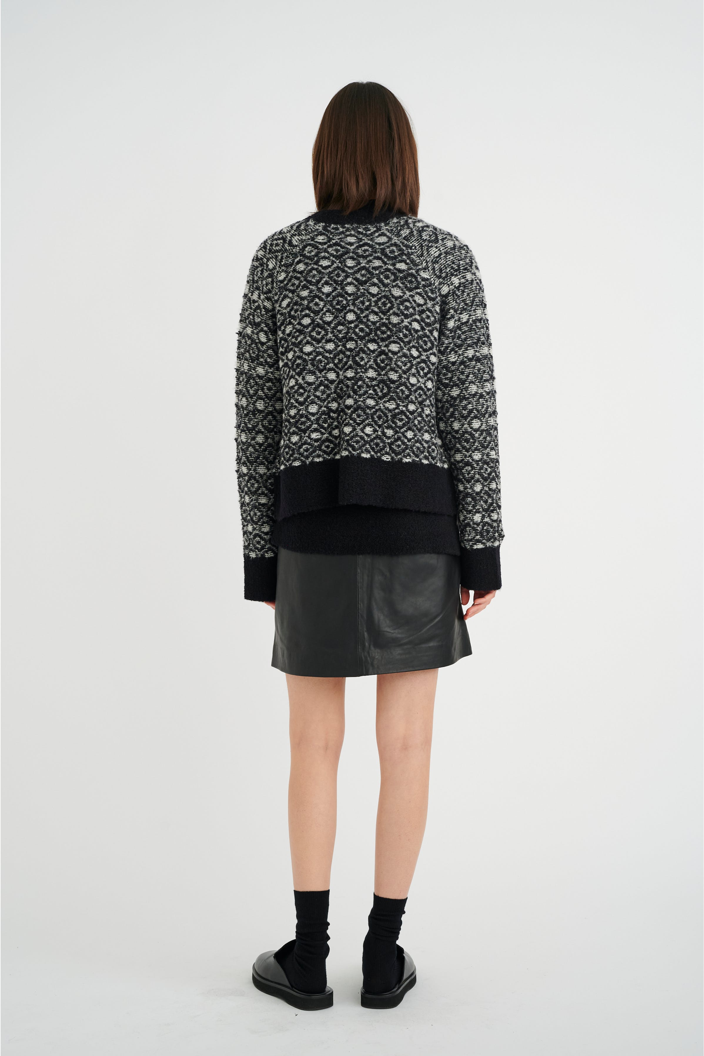 JinkaIW Pullover LOOKBOOK BACK 30107532-300027