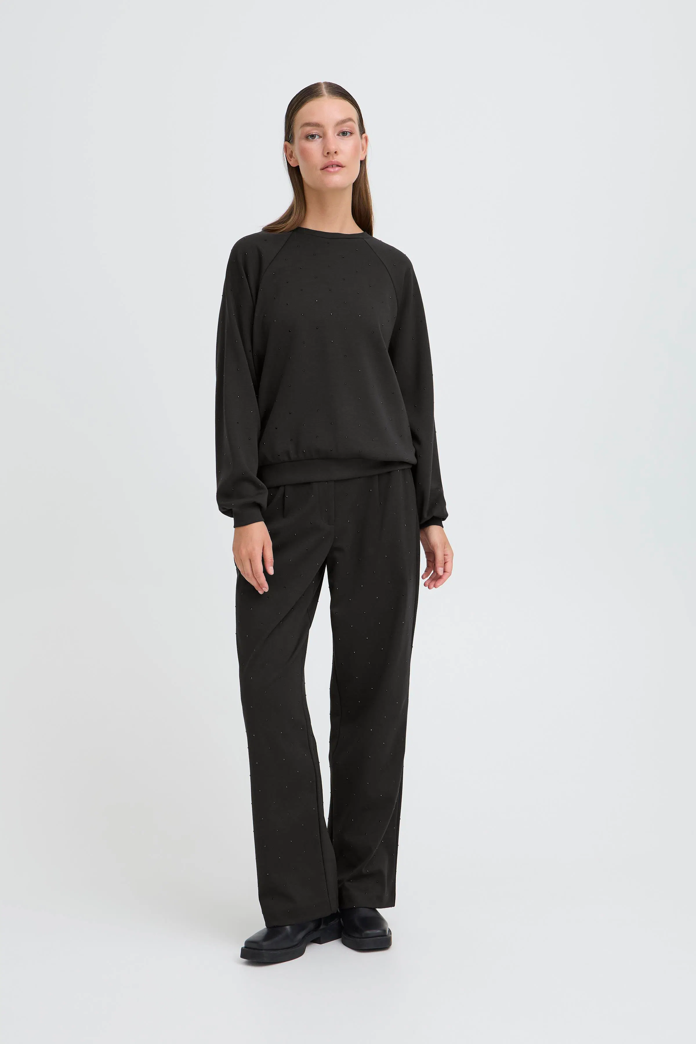 IHAMIAS Sweatshirt LOOKBOOK FRONT 20124881-194008