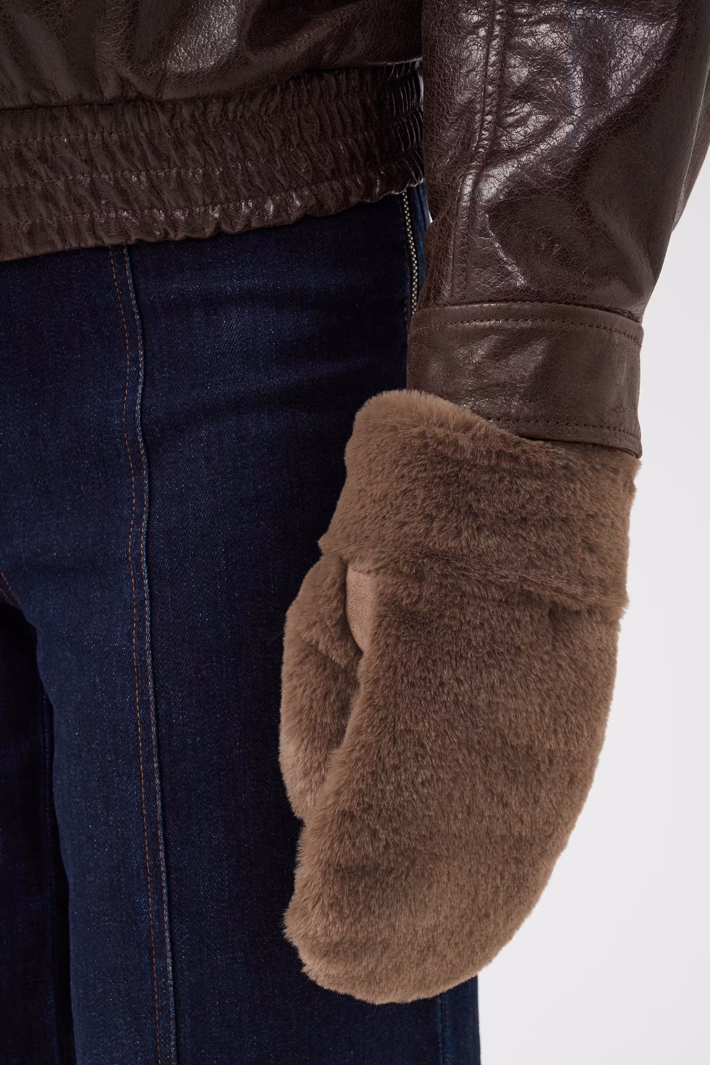 NaolaSZ Gloves LOOKBOOK DETAIL 30515223-181015