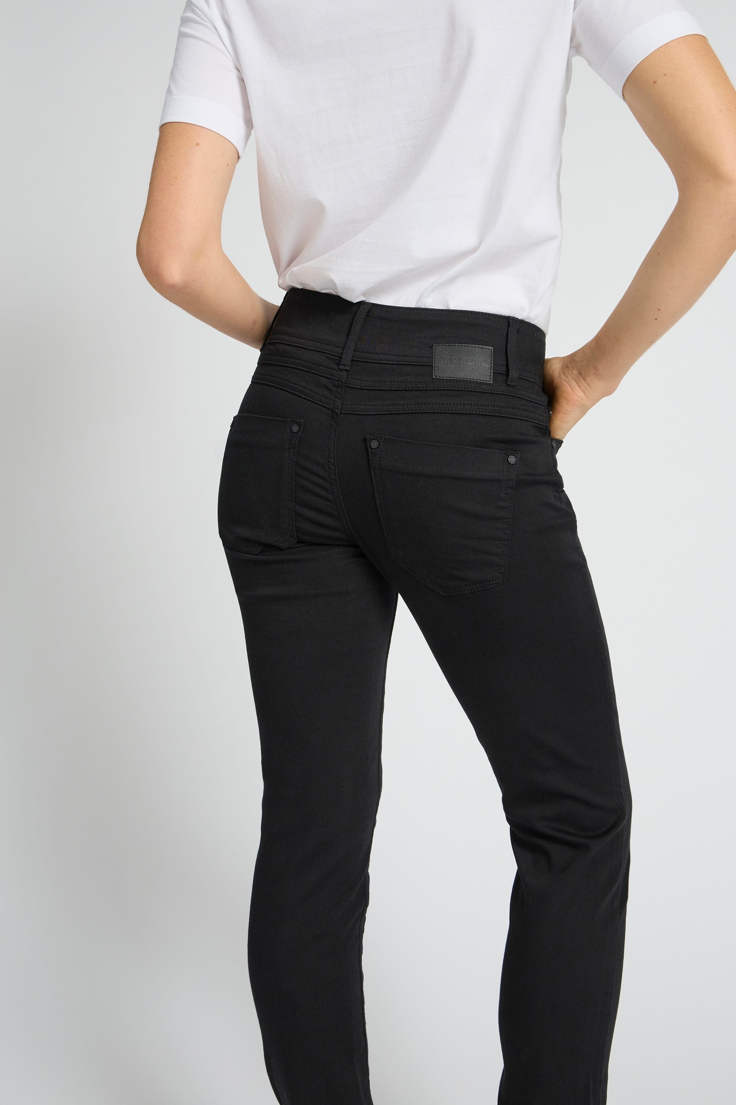 PZSUZY Jeans LOCATION NONE 50205577-200004