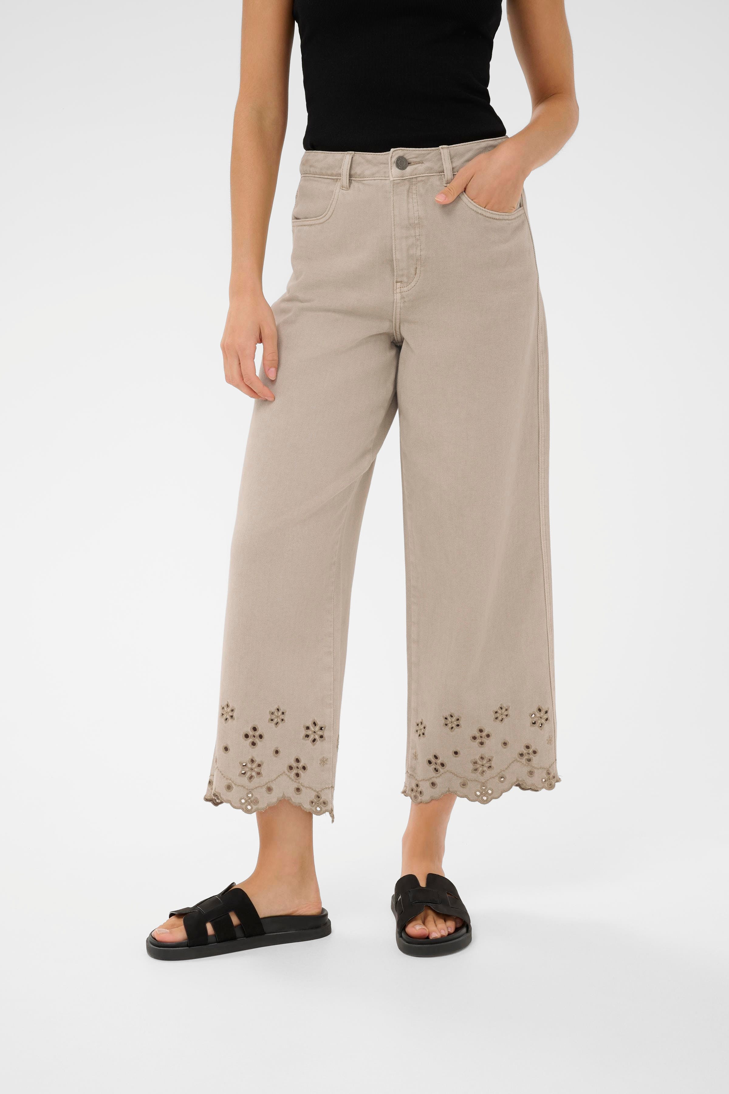 KAmimi Jeans LOOKBOOK FRONT 10511634-151305