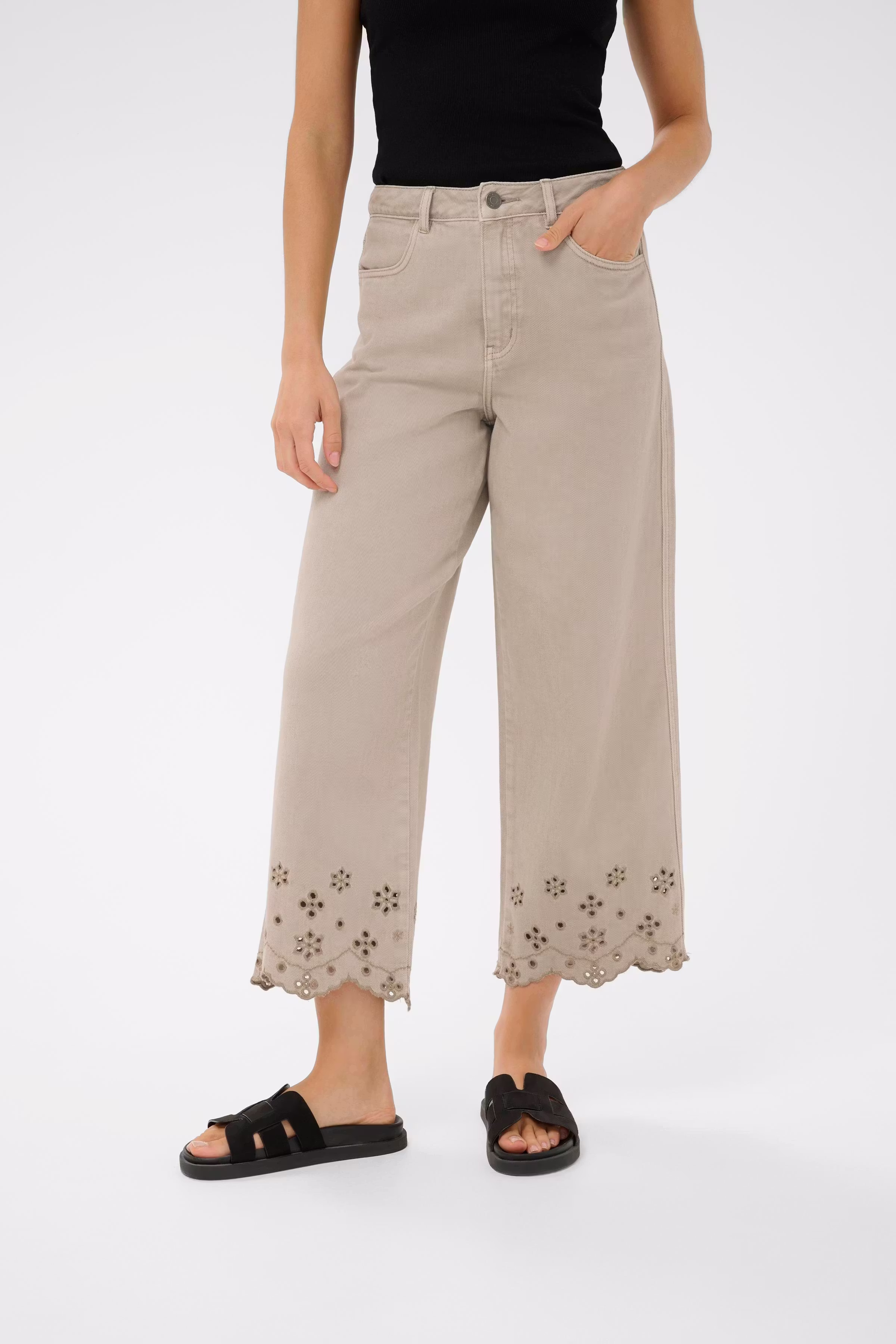 KAmimi Jeans LOOKBOOK FRONT 10511634-151305