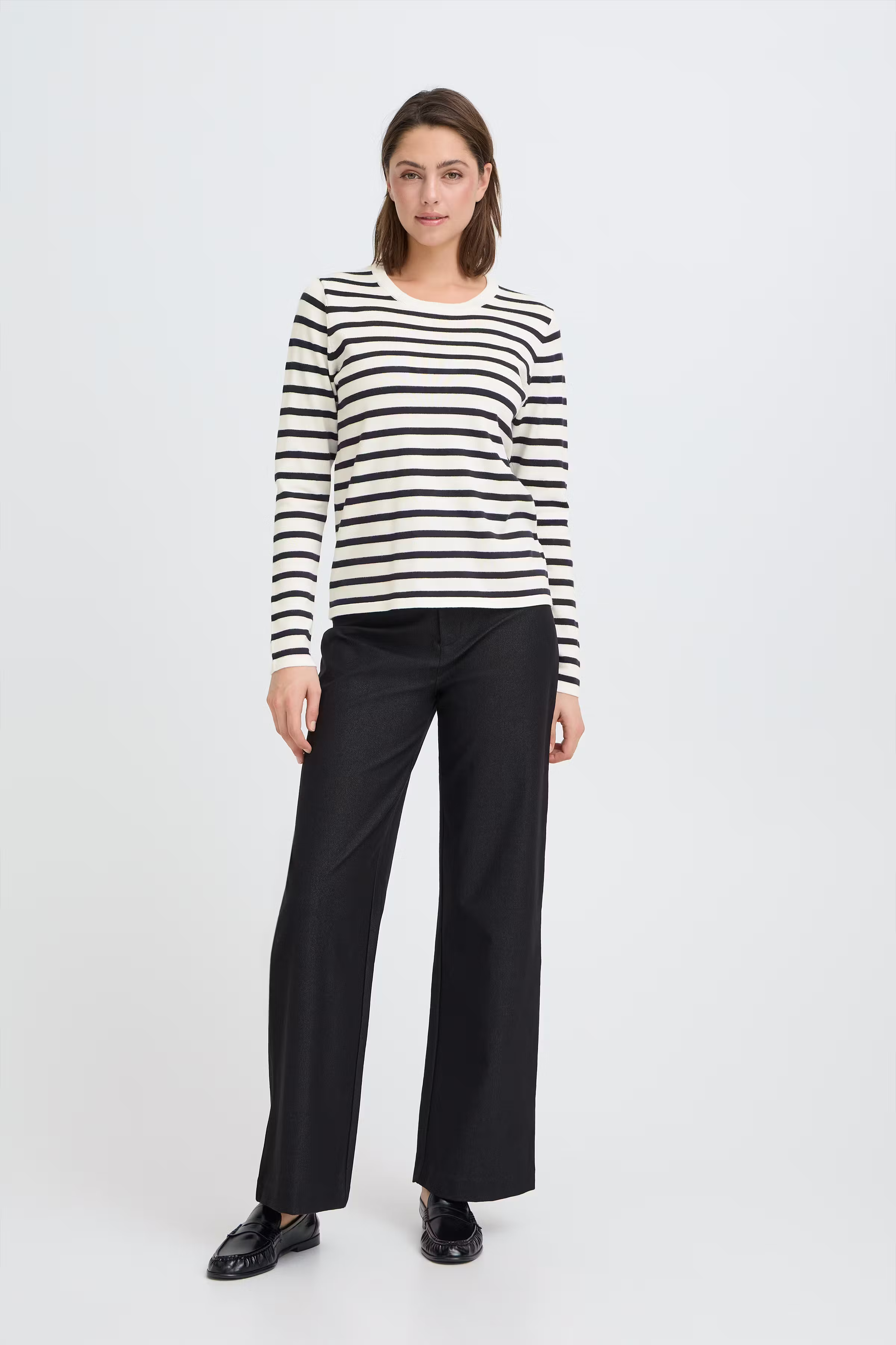 IHLULS O-Neck Pullover LOOKBOOK FRONT 20125814-900007009