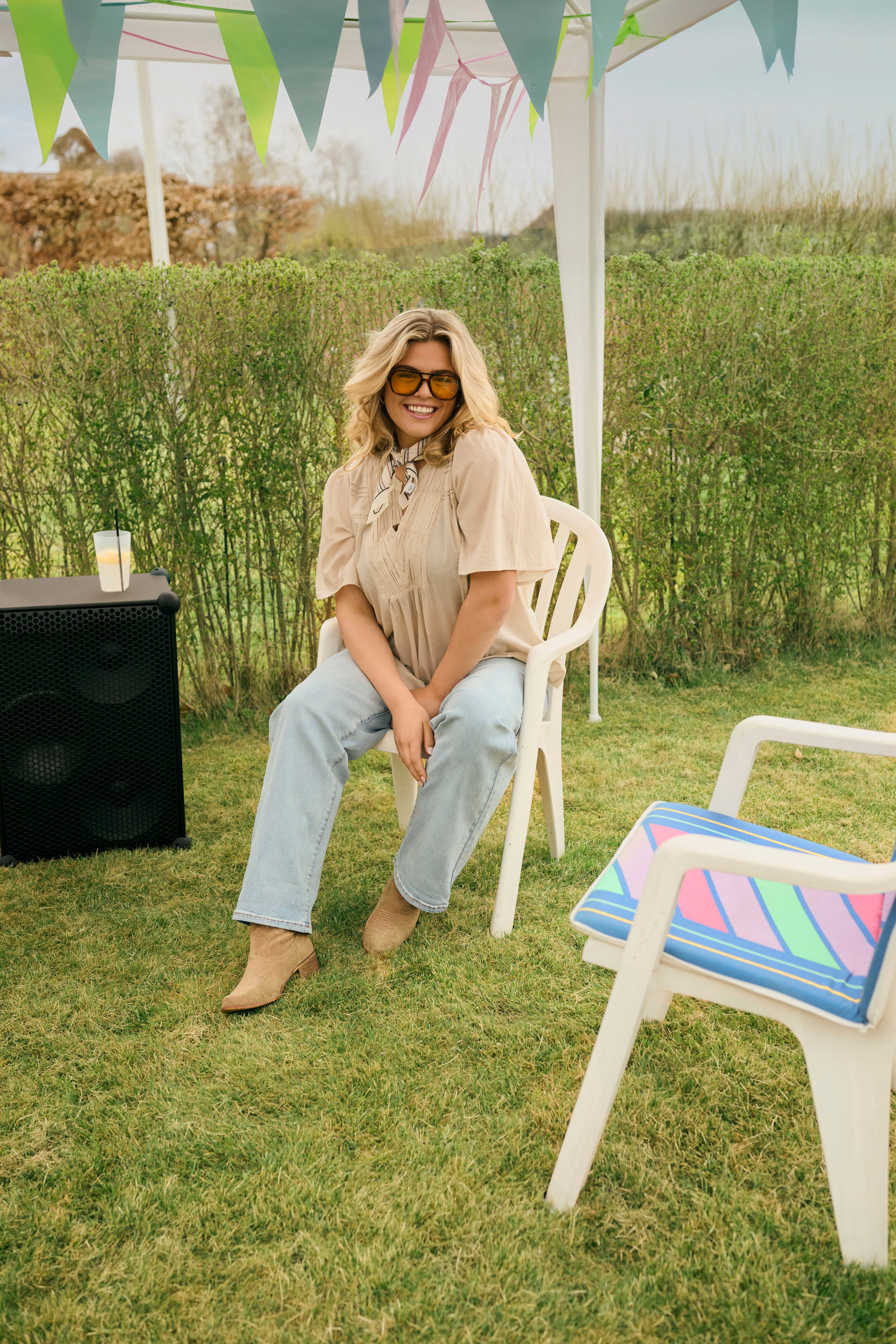 KCkarlia Blouse LOCATION NONE 10583765-151305