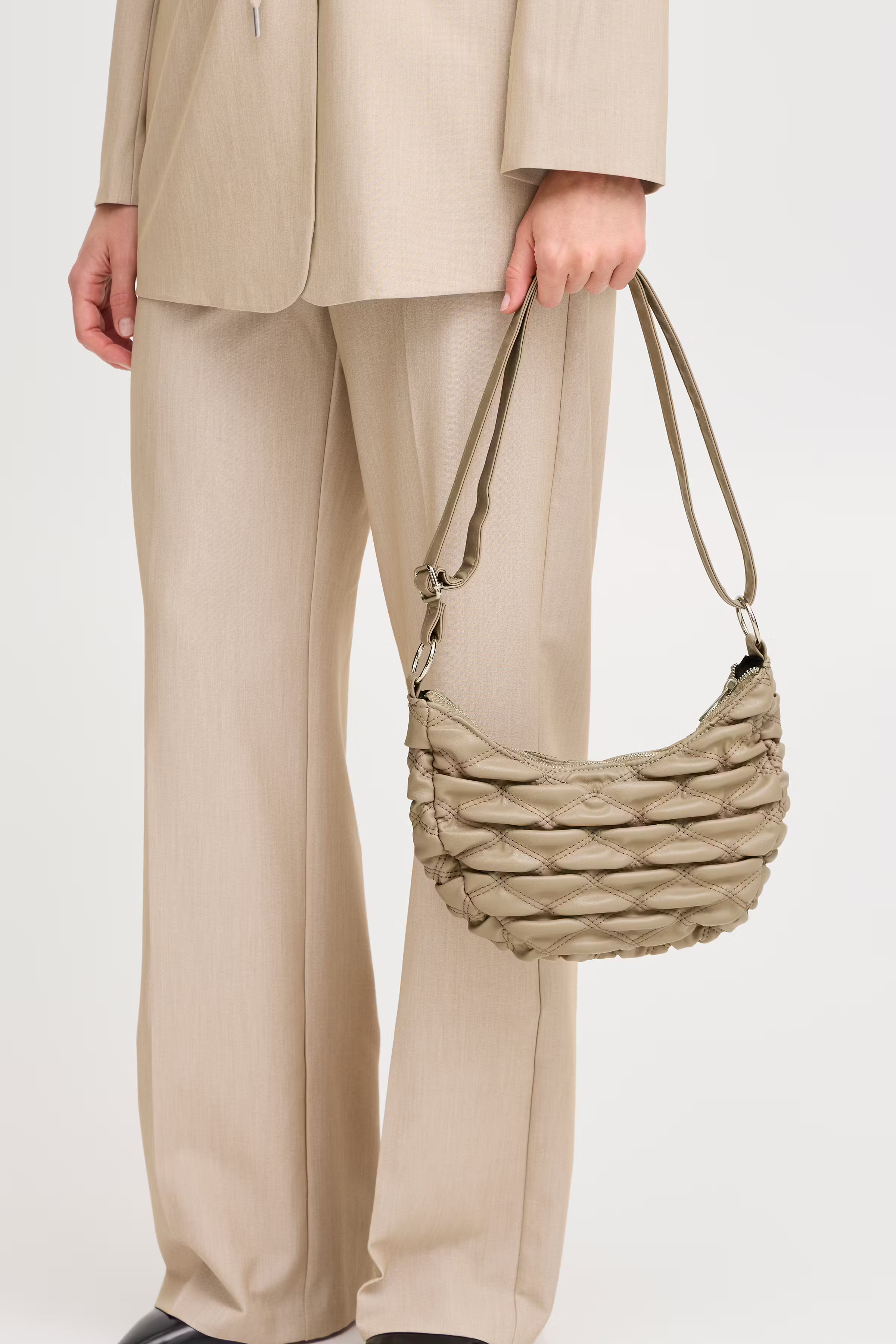 BAVISAC Veske LOOKBOOK FRONT 20816388-171105