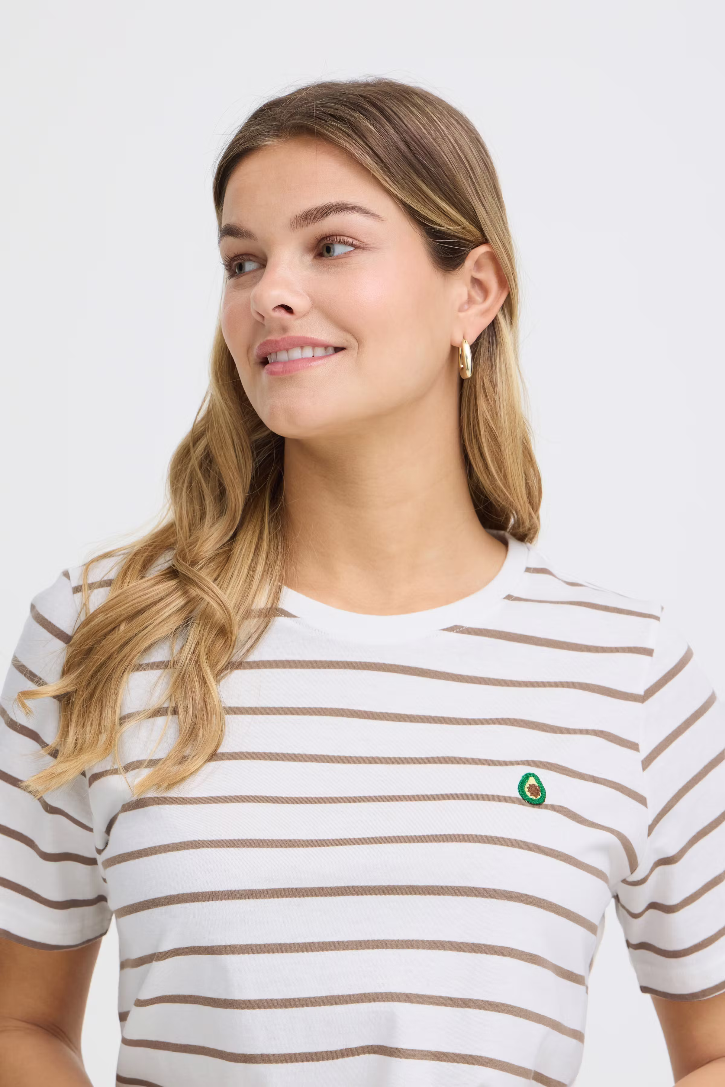 FRTIANA T-shirt LOOKBOOK DETAIL 20617765-900008407