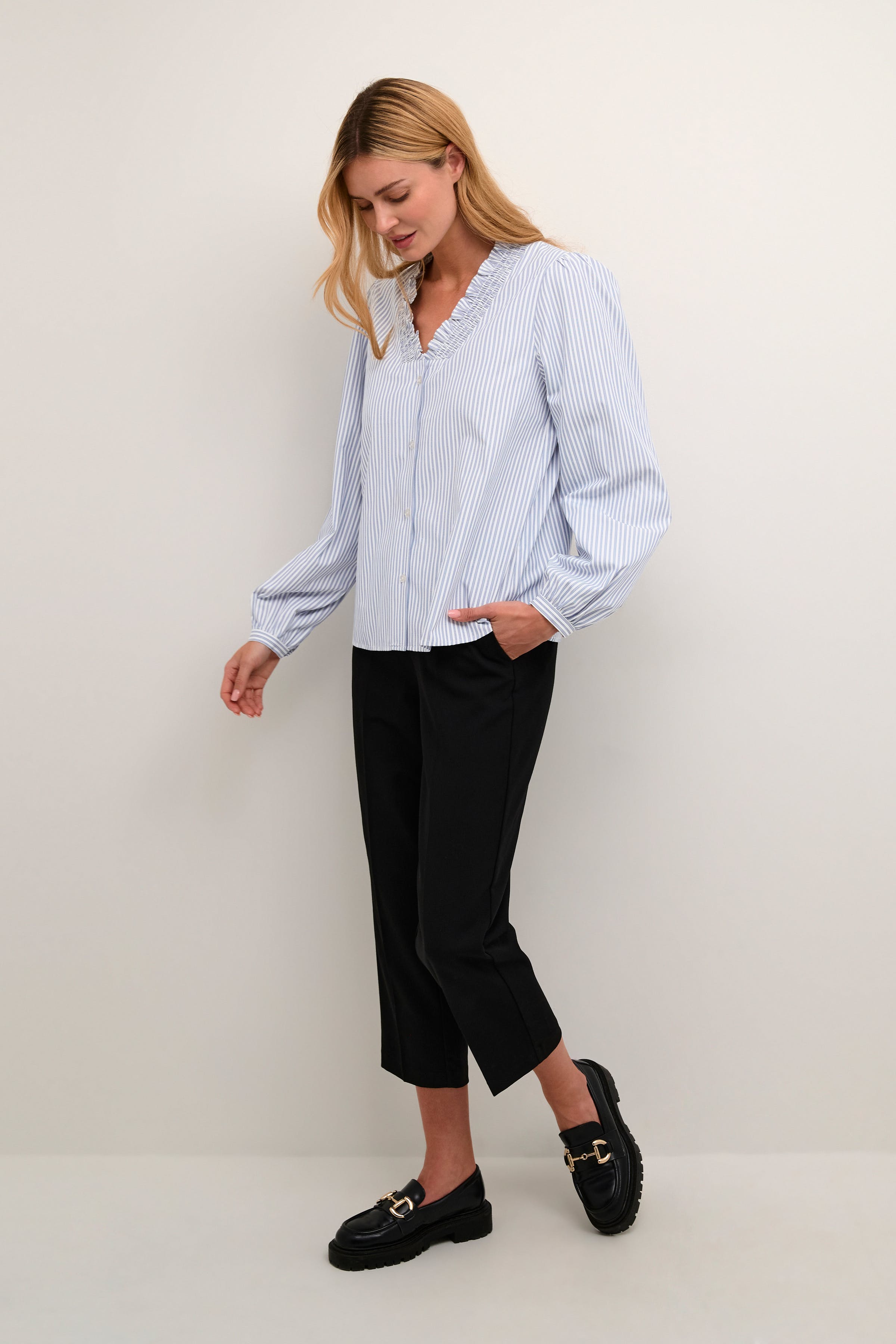 KAmaibritt Overhemd LOOKBOOK FRONT 10508218-105288