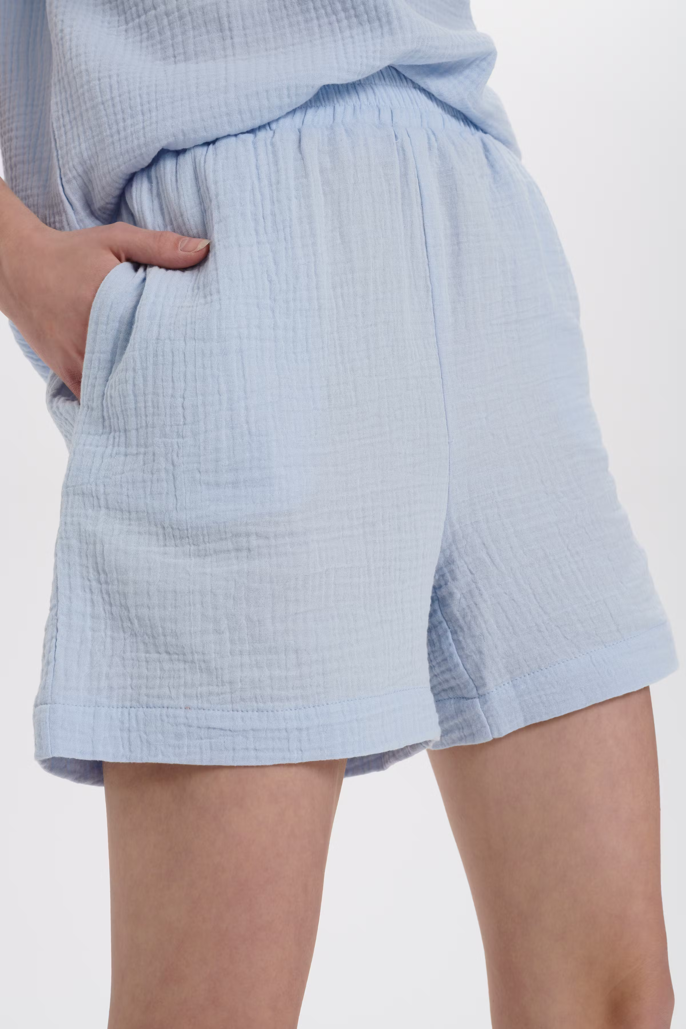 LuiSZ Shorts LOOKBOOK DETAIL 30511784-144110