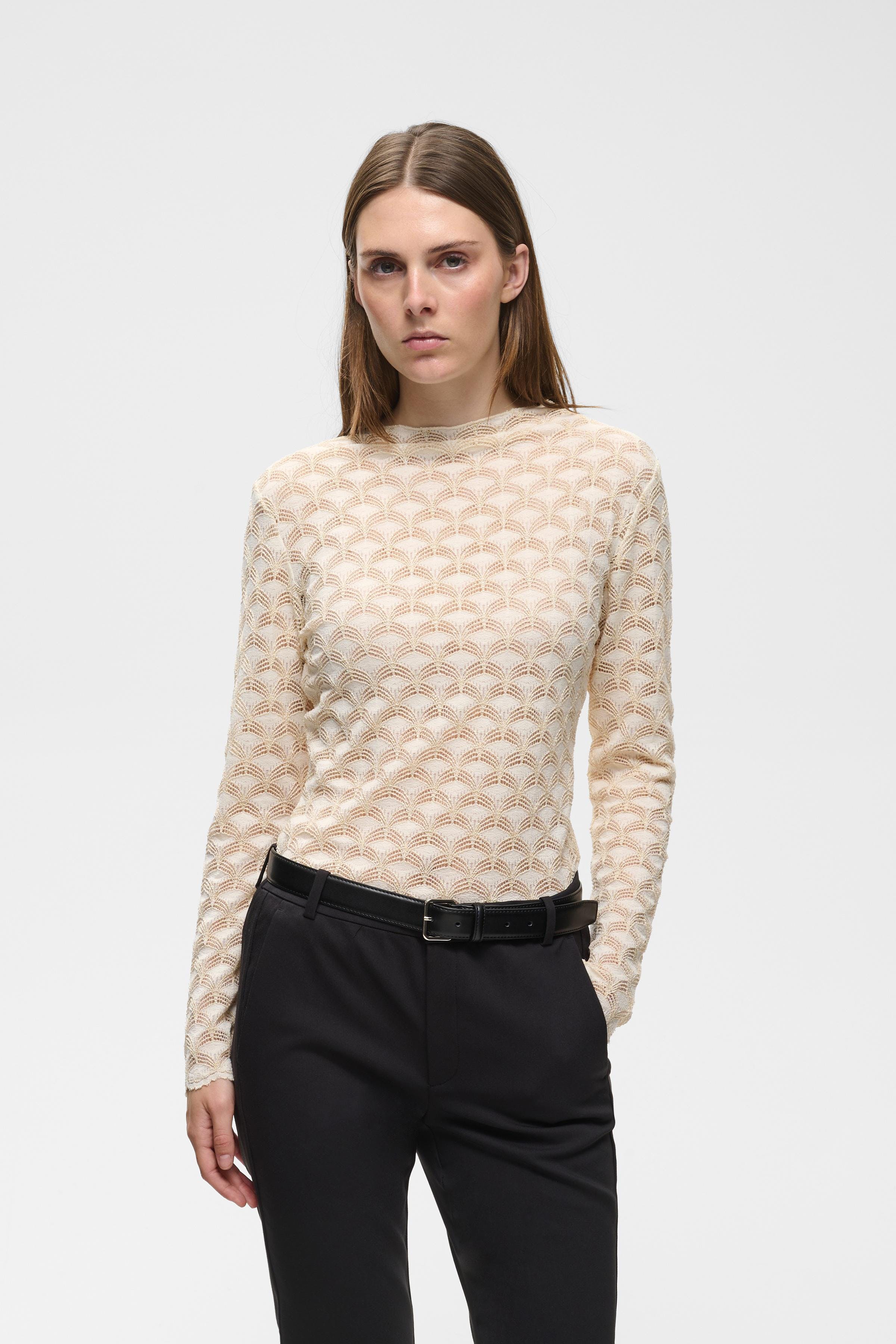 TullaIW T-shirt LOOKBOOK FRONT 30111334-110701