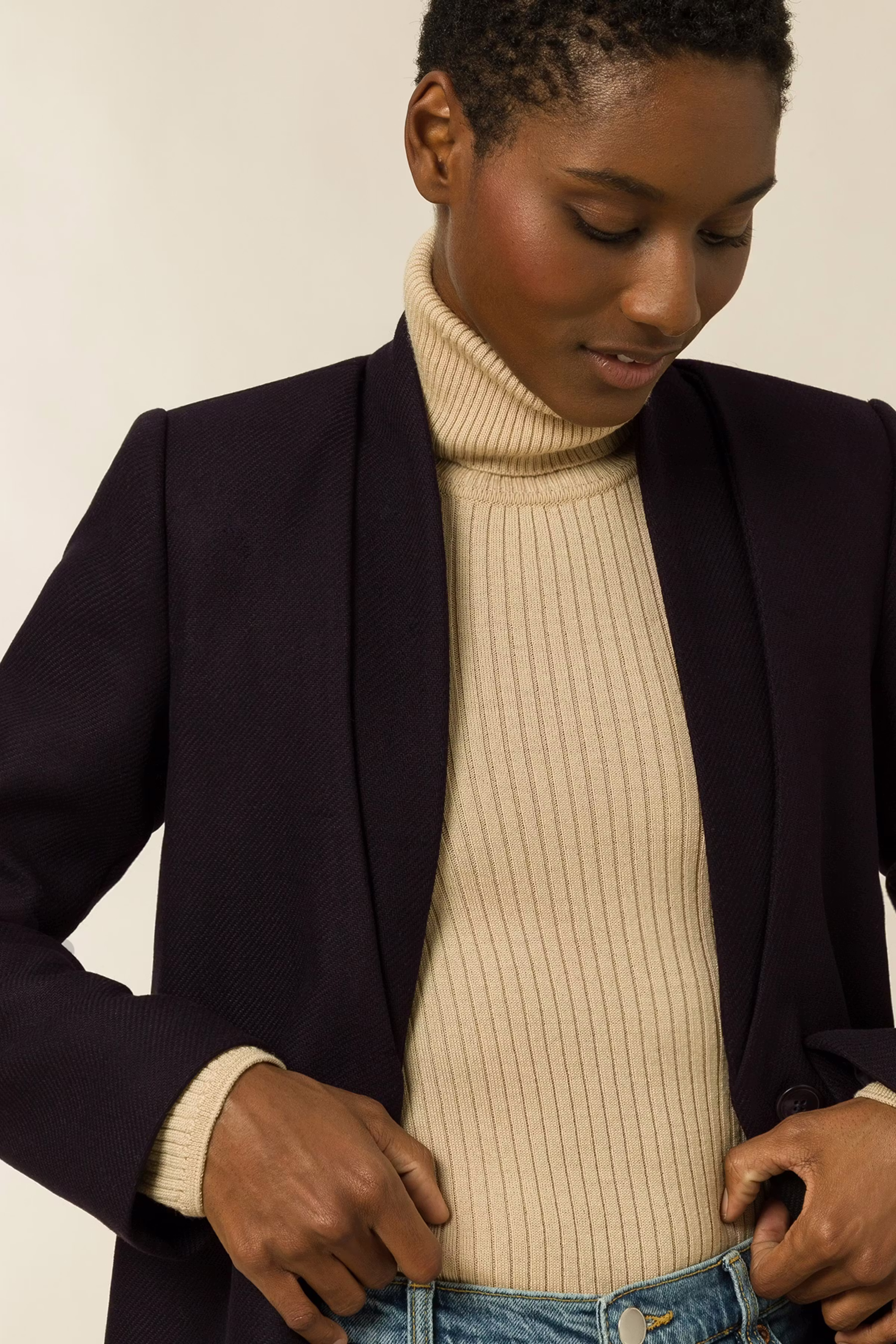 CHRISTINA Coat LOOKBOOK DETAIL 30600210-BK999