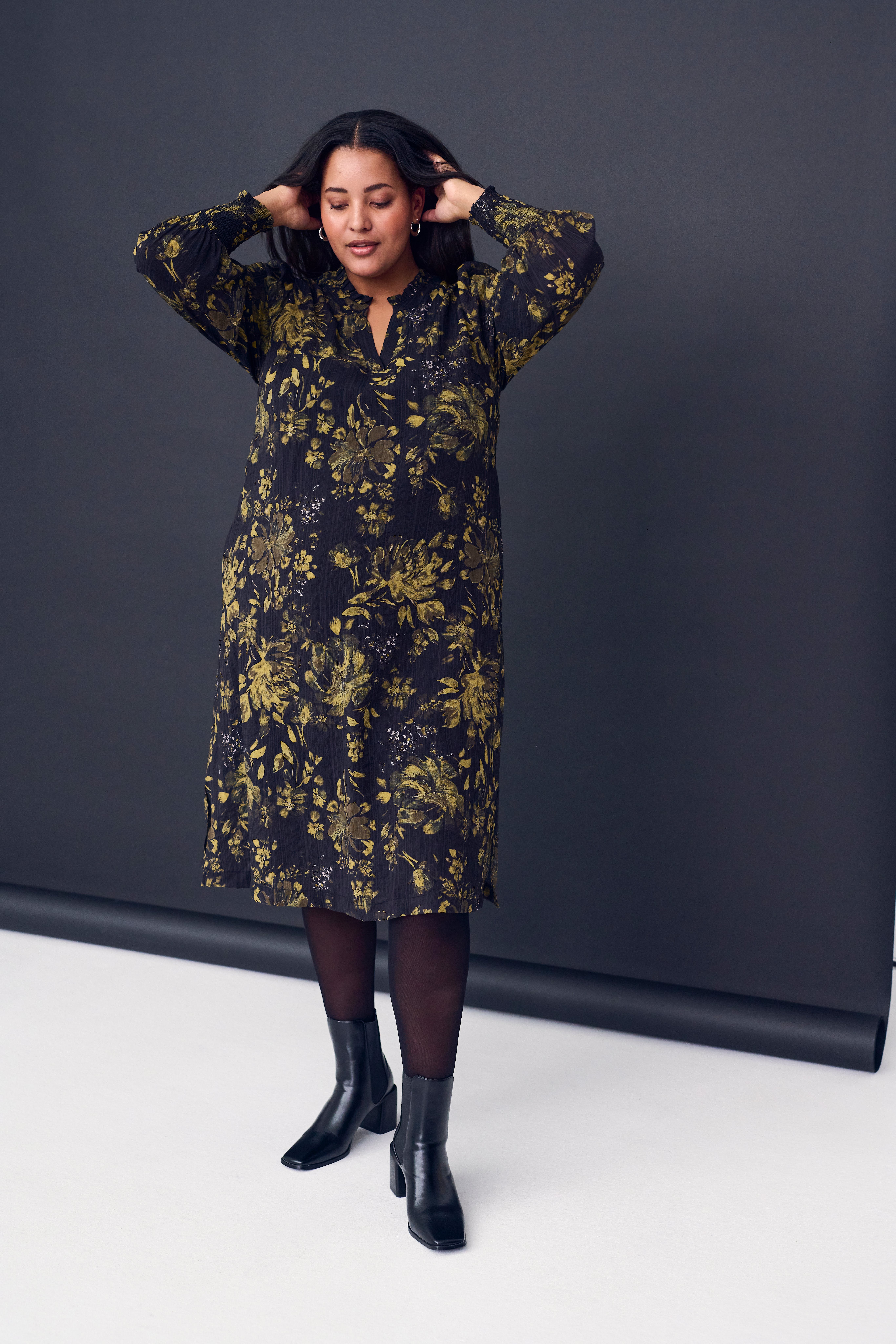 KCkajana Dress LOCATION NONE 10581874-104999