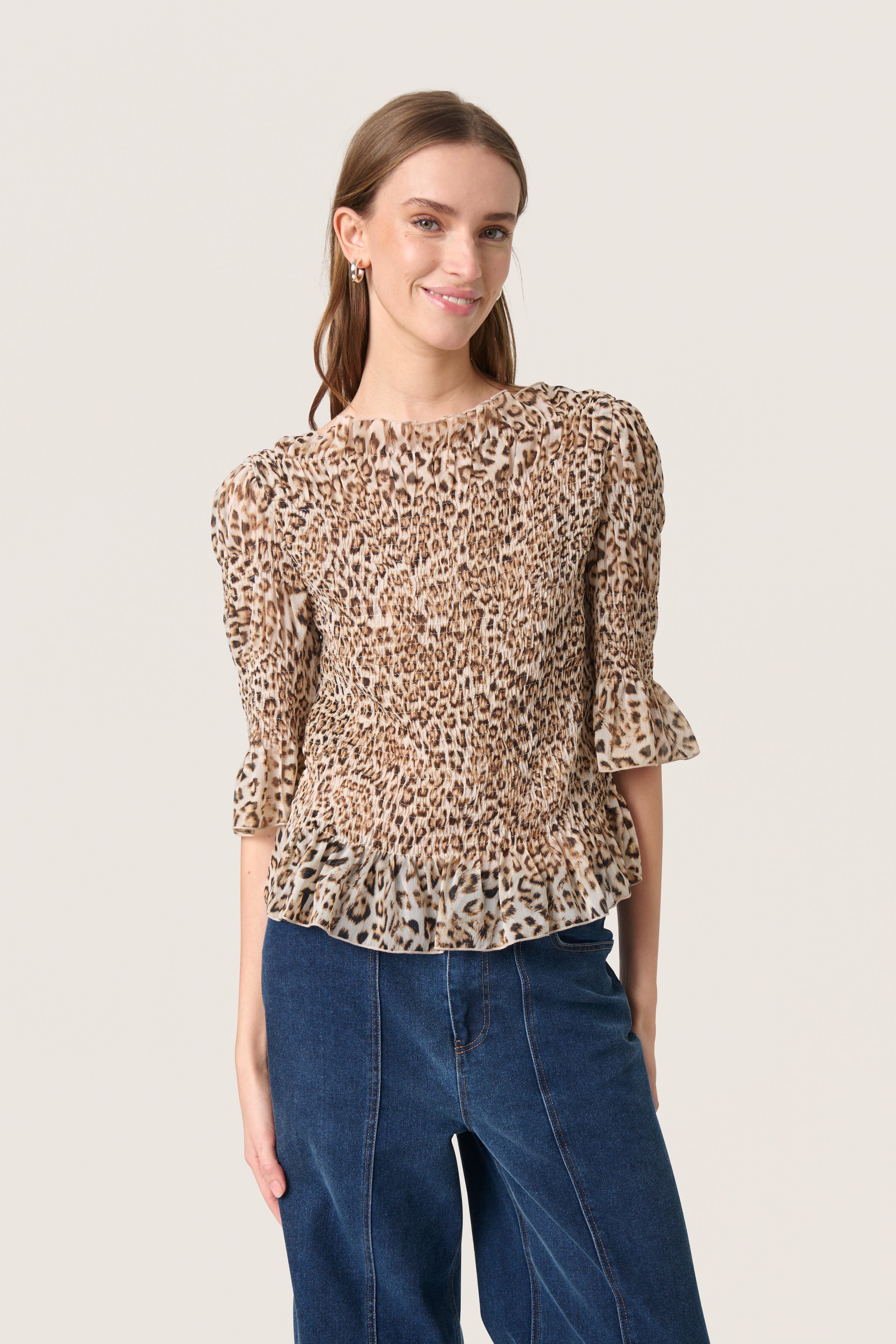 SLAnaya Blouse LOOKBOOK FRONT 30408436-303941