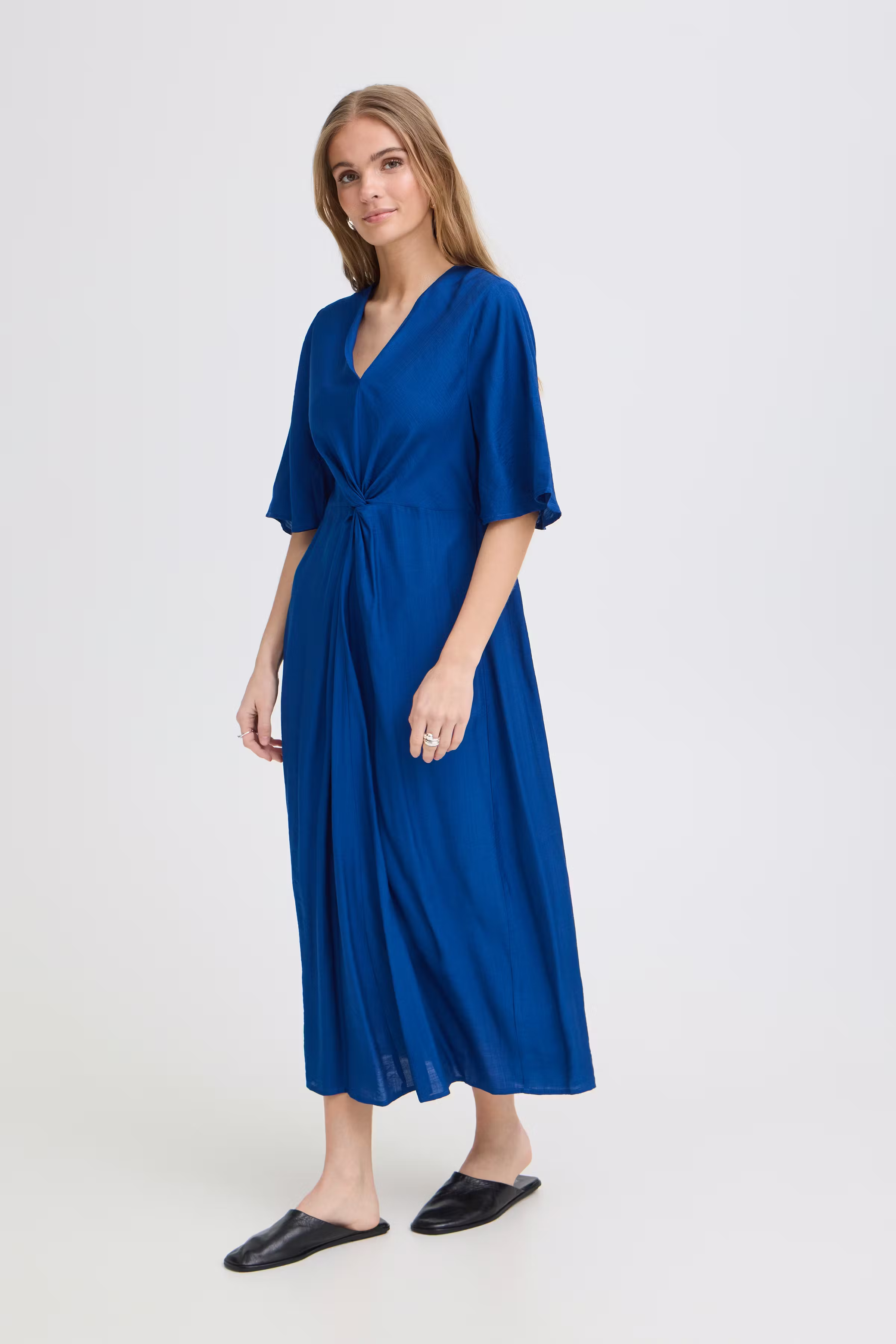 IHIMELDA Klänning LOOKBOOK FRONT 20125510-193953