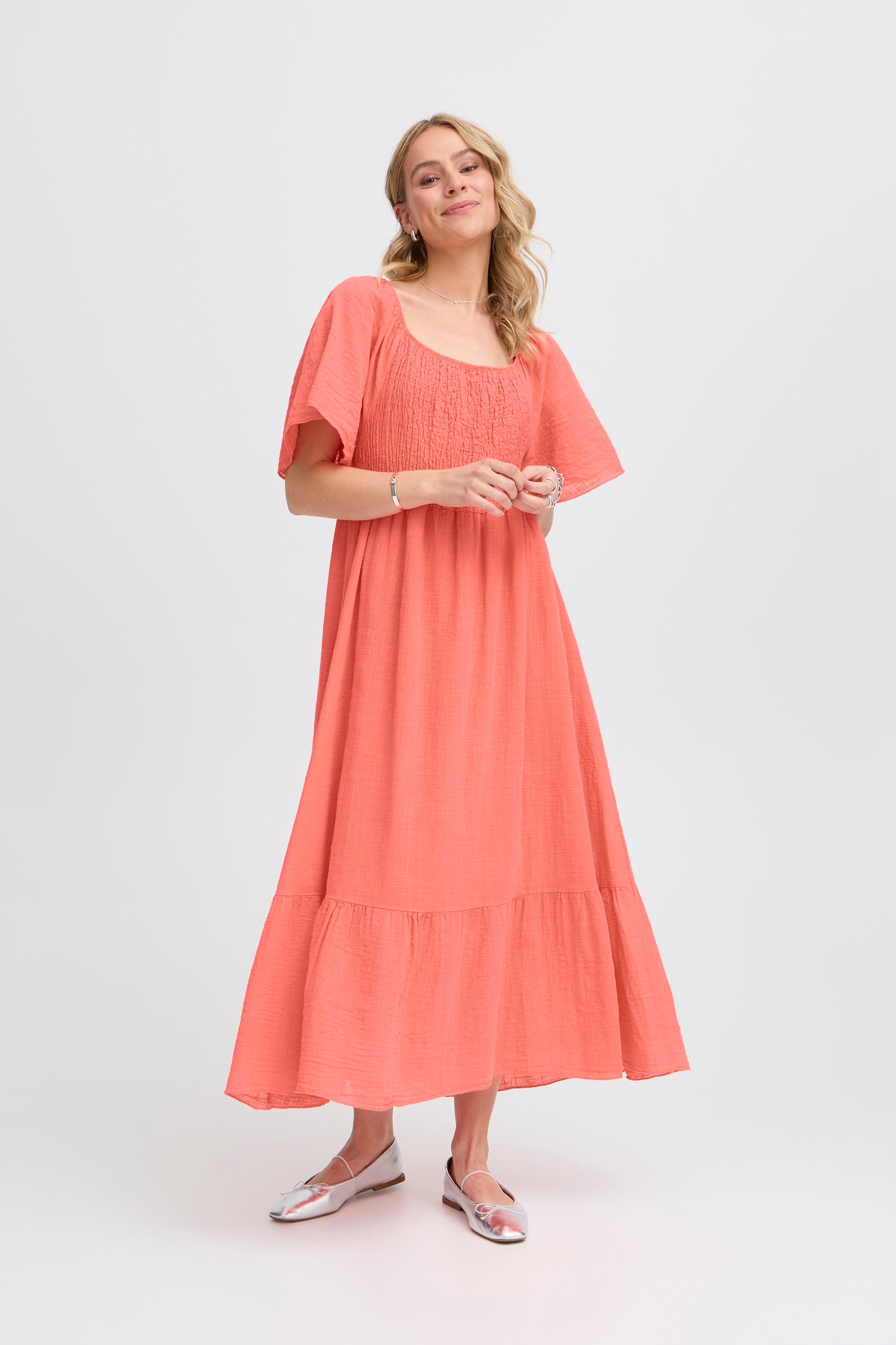 SBALEXA Kleid LOOKBOOK FRONT 22100929-161546