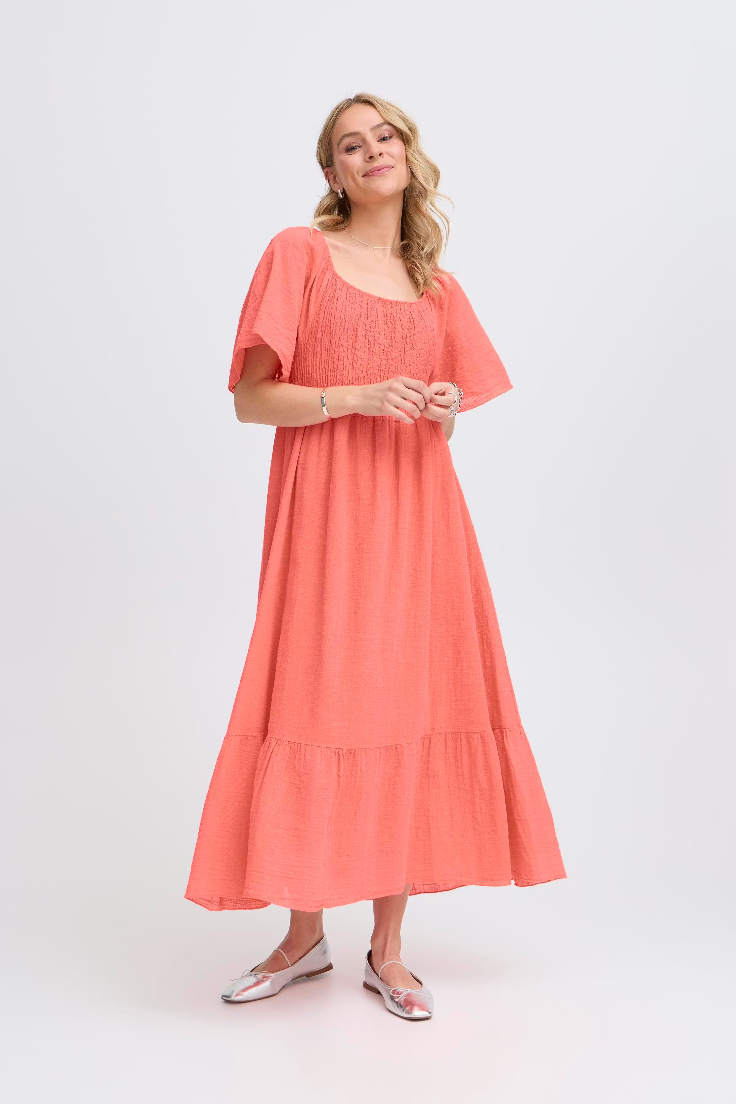 SBALEXA Kjole LOOKBOOK FRONT 22100929-161546