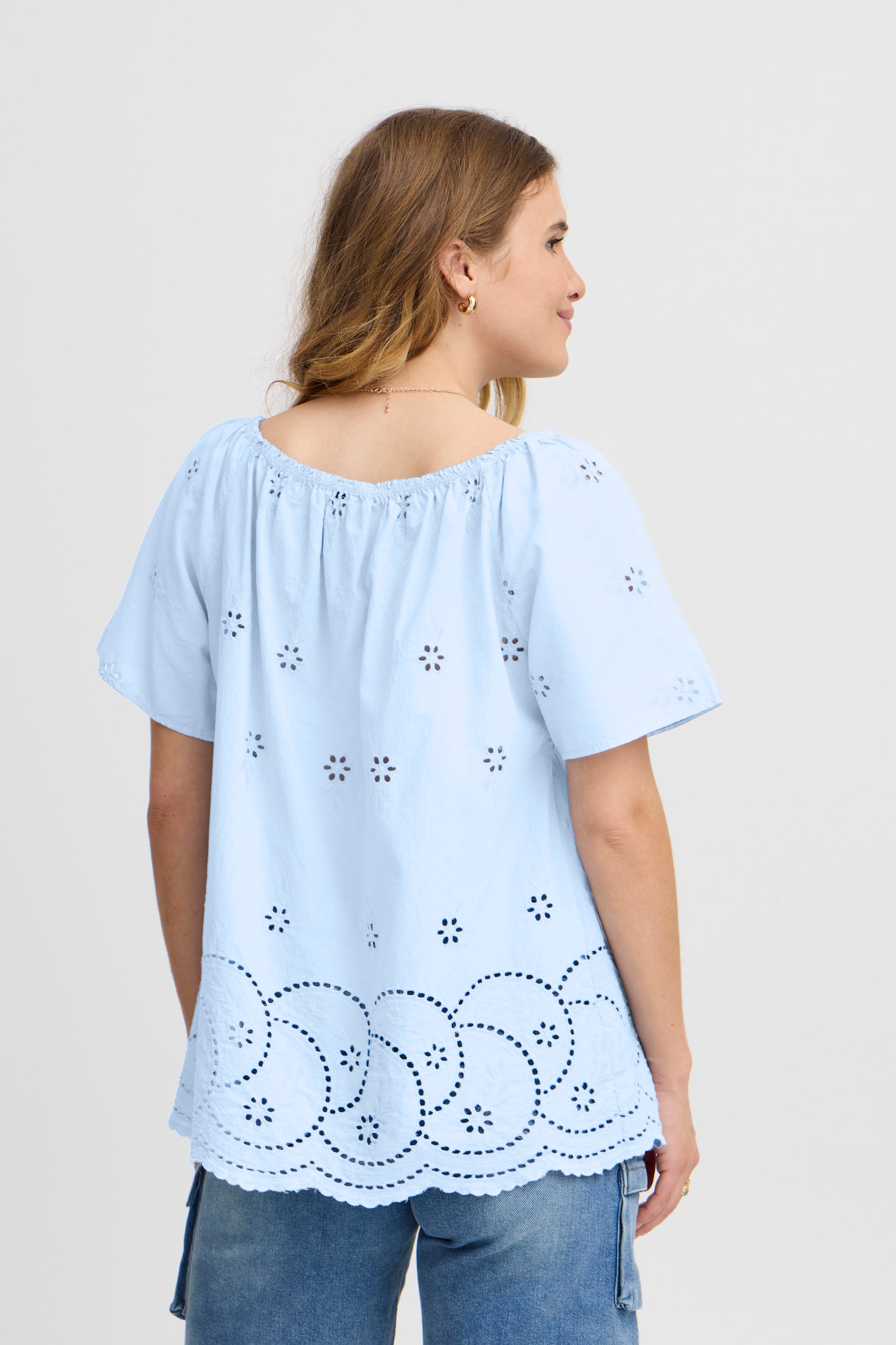 Kortermet bluse LOOKBOOK BACK 22100598-154020