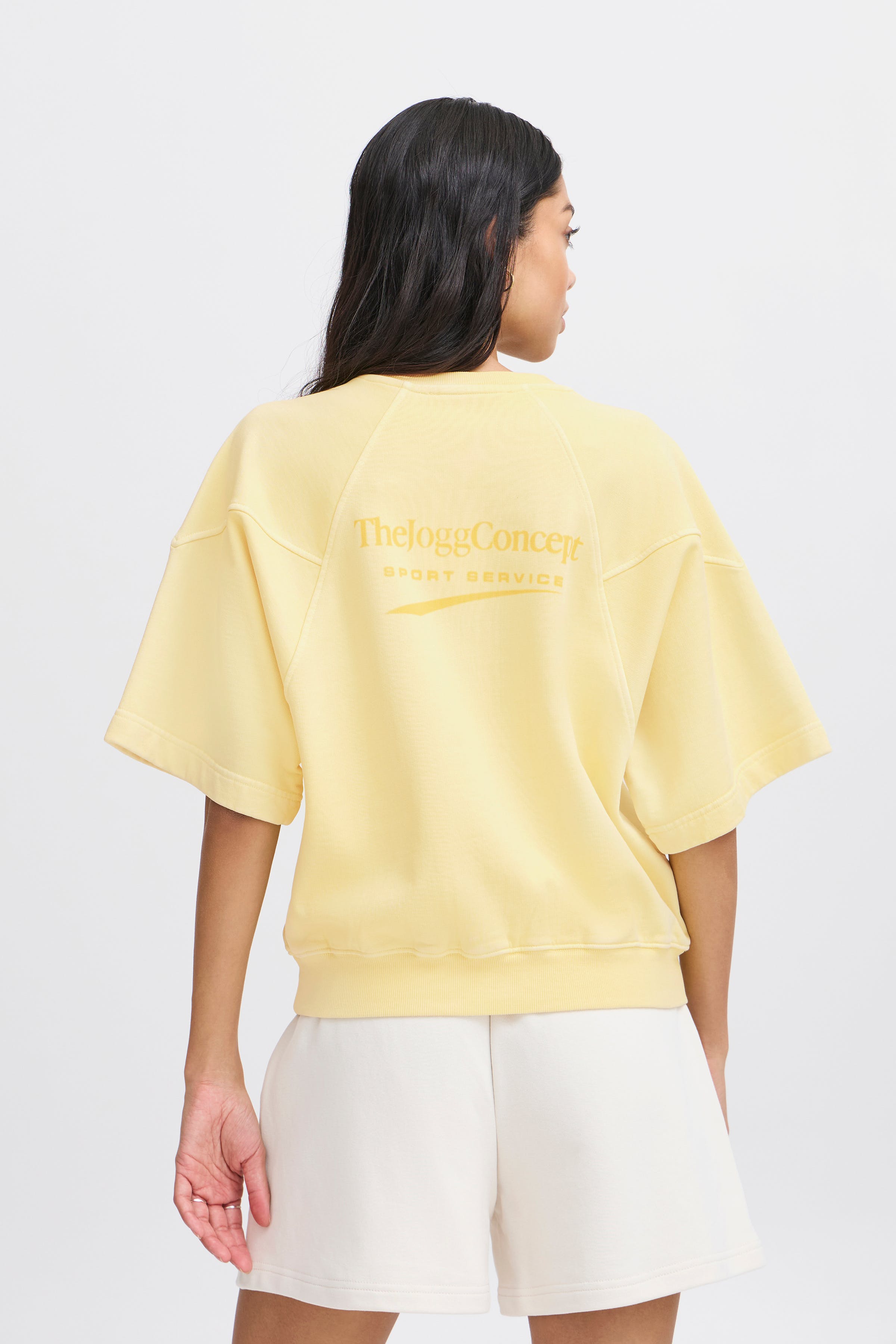 JCRUBI Pullover LOOKBOOK BACK 22800940-120824